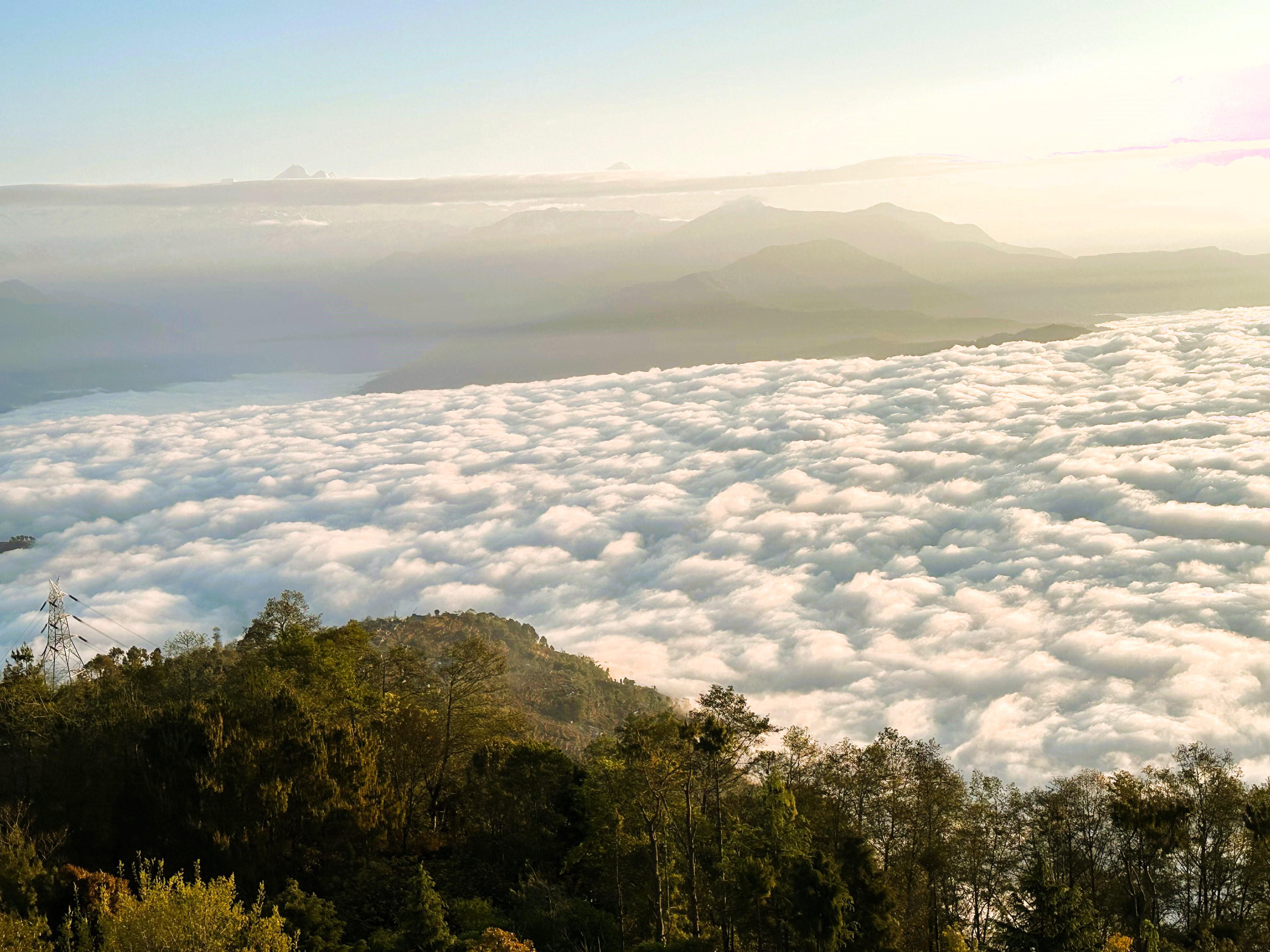 Kathmandu: Nagarkot Sunrise & Hiking to Changunarayan