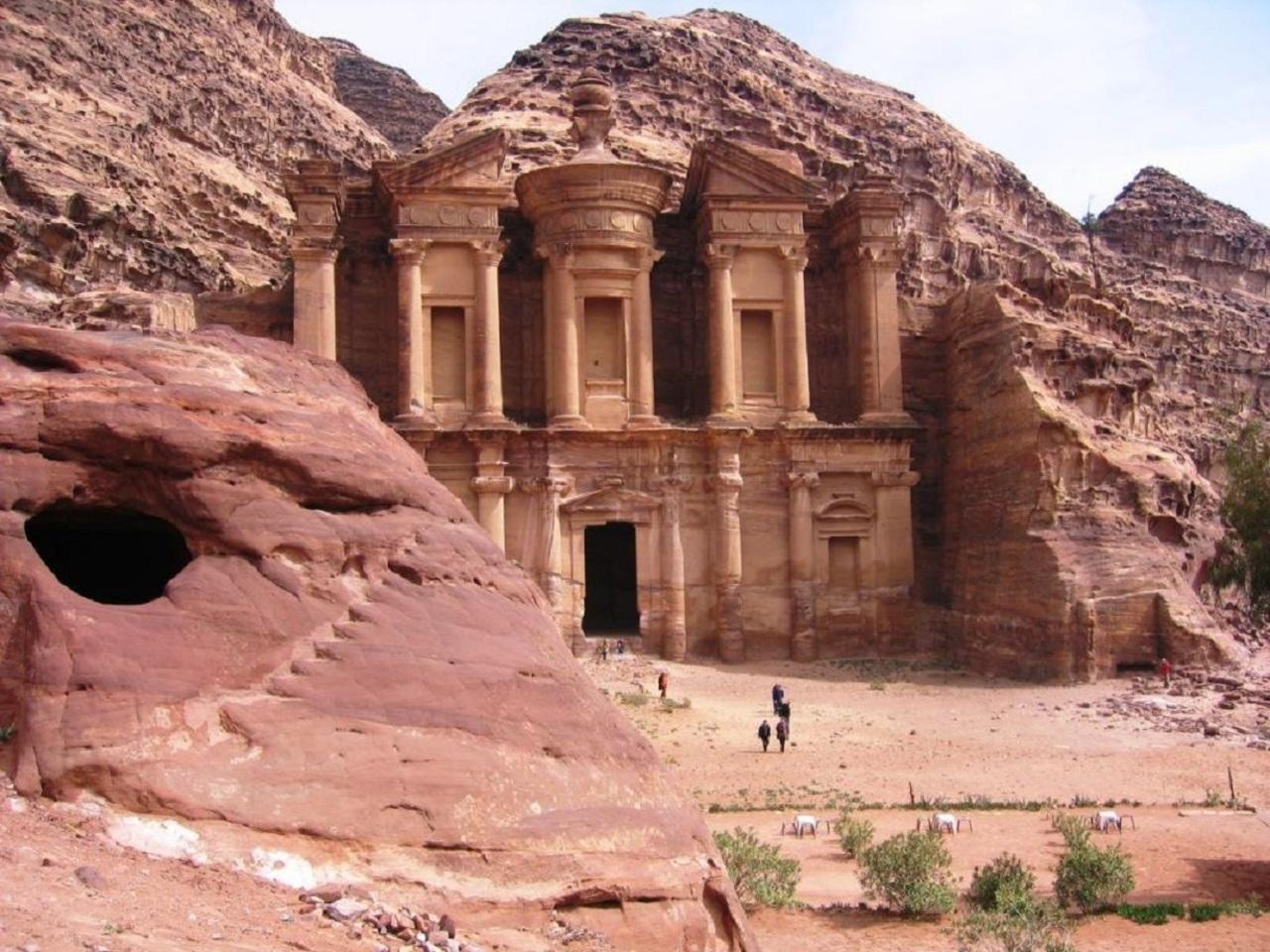 3 Days Petra, Wadi Rum, Dead Sea