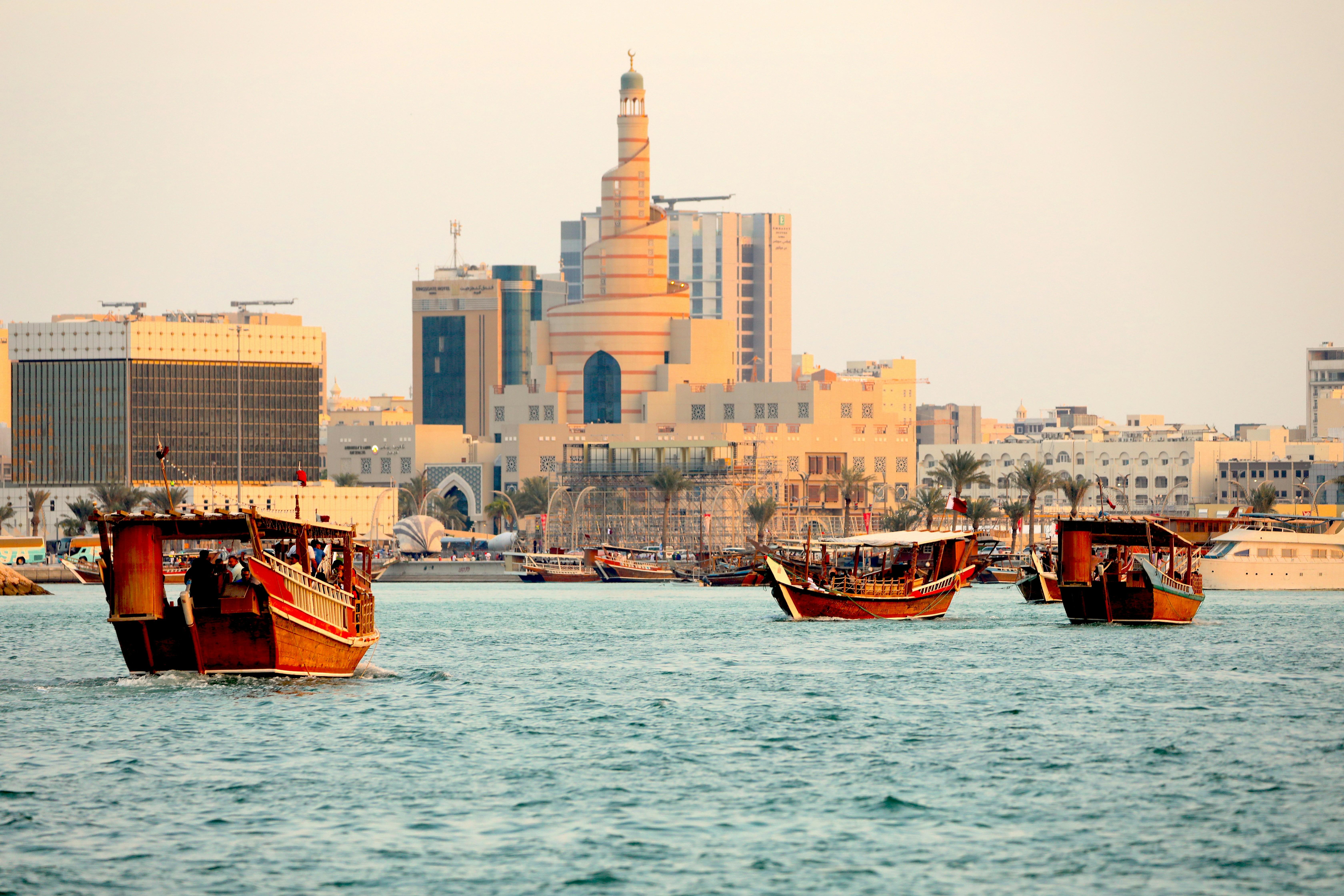 Doha: City Highlights Tour with Traditional Boat Cruise 5hrs