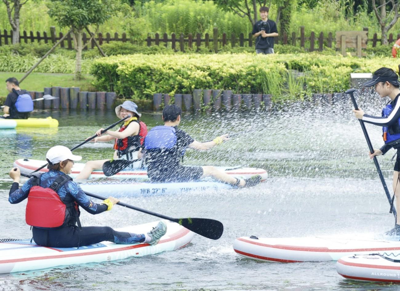 Shanghai: Xitang Night Water Town & Paddleboard Trip 3