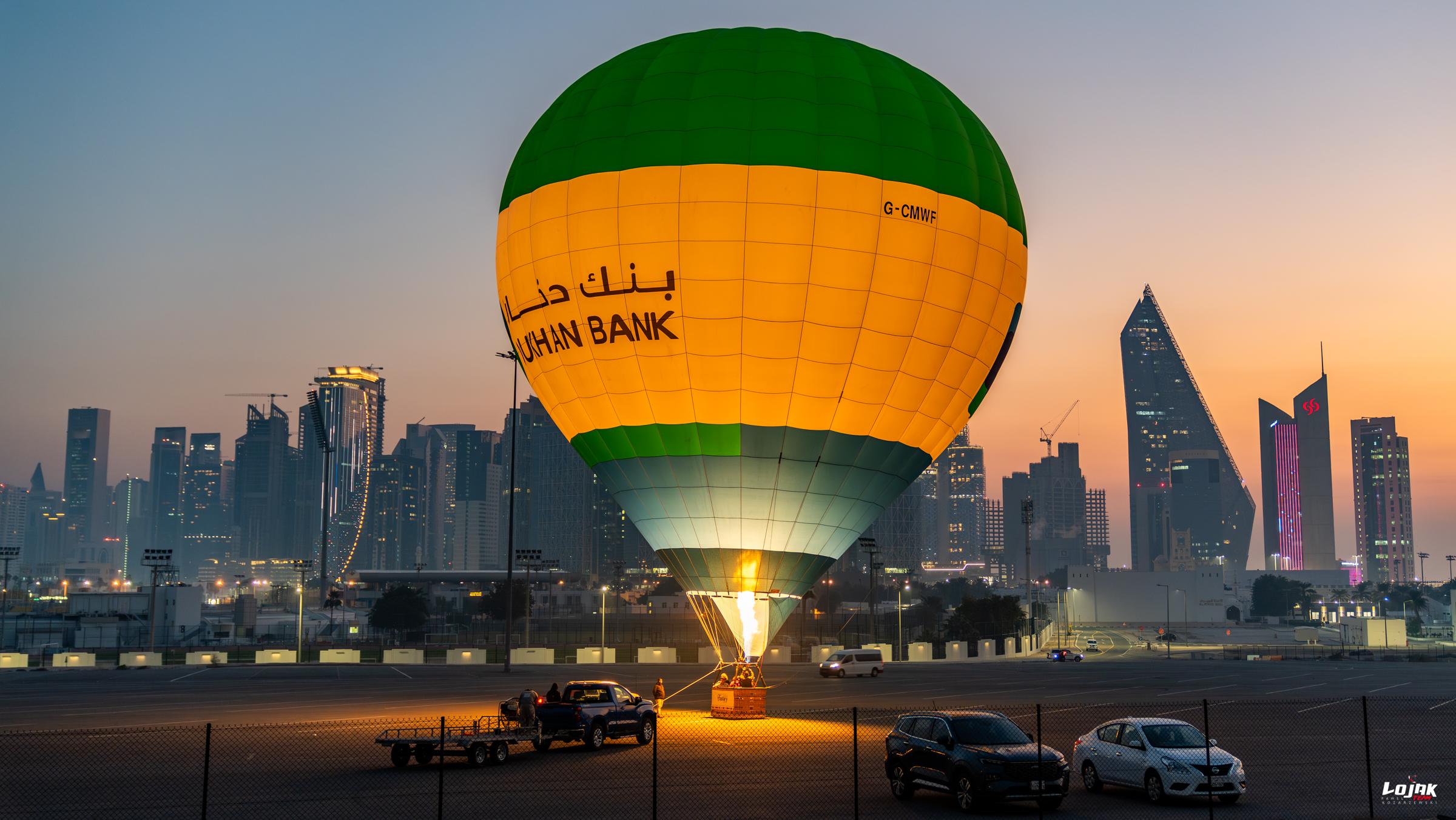 Qatar: Sunrise Hot Air Balloon Experience above Doha 2