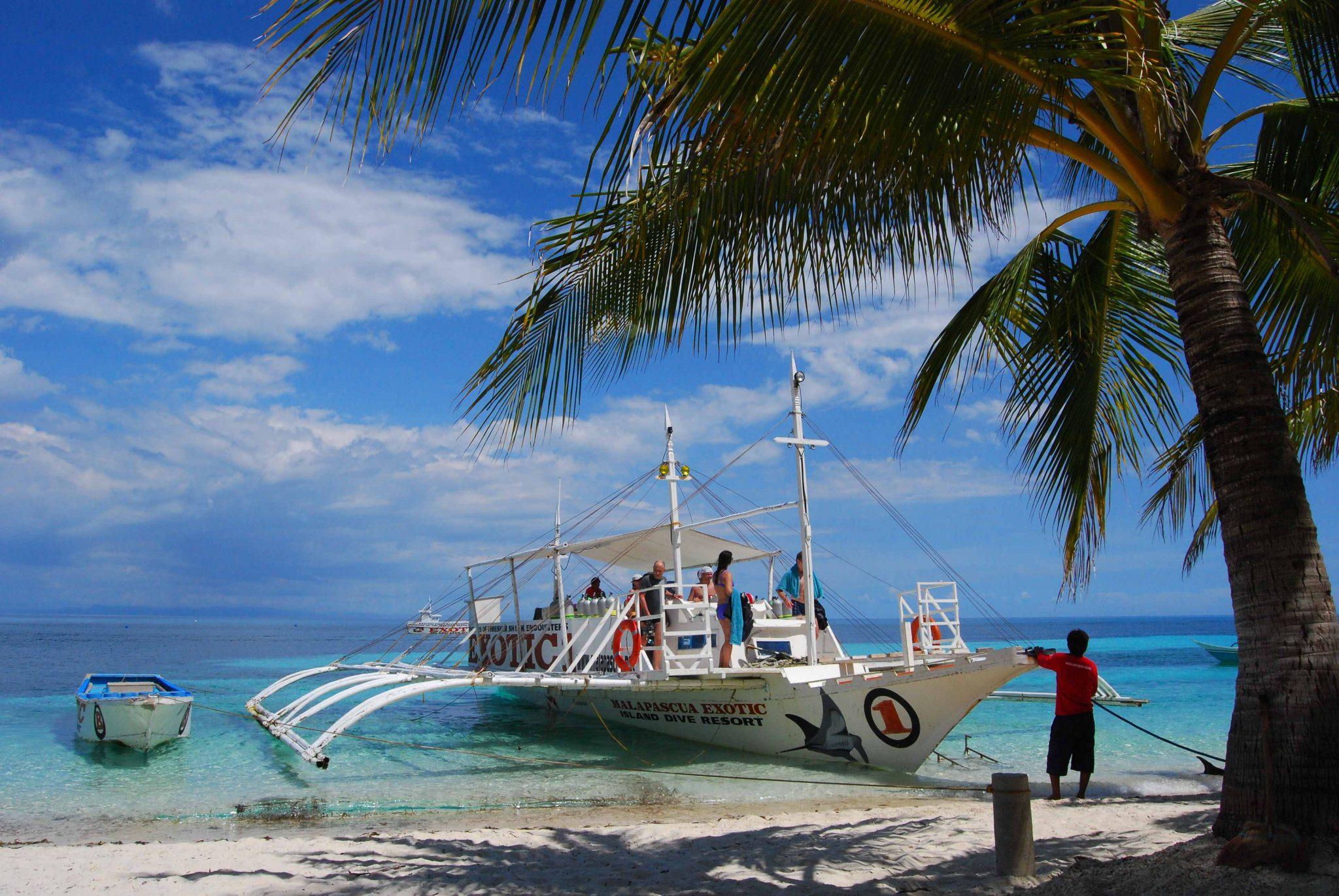 Cebu City: Malapascua Island Day Tour with Snorkeling 2