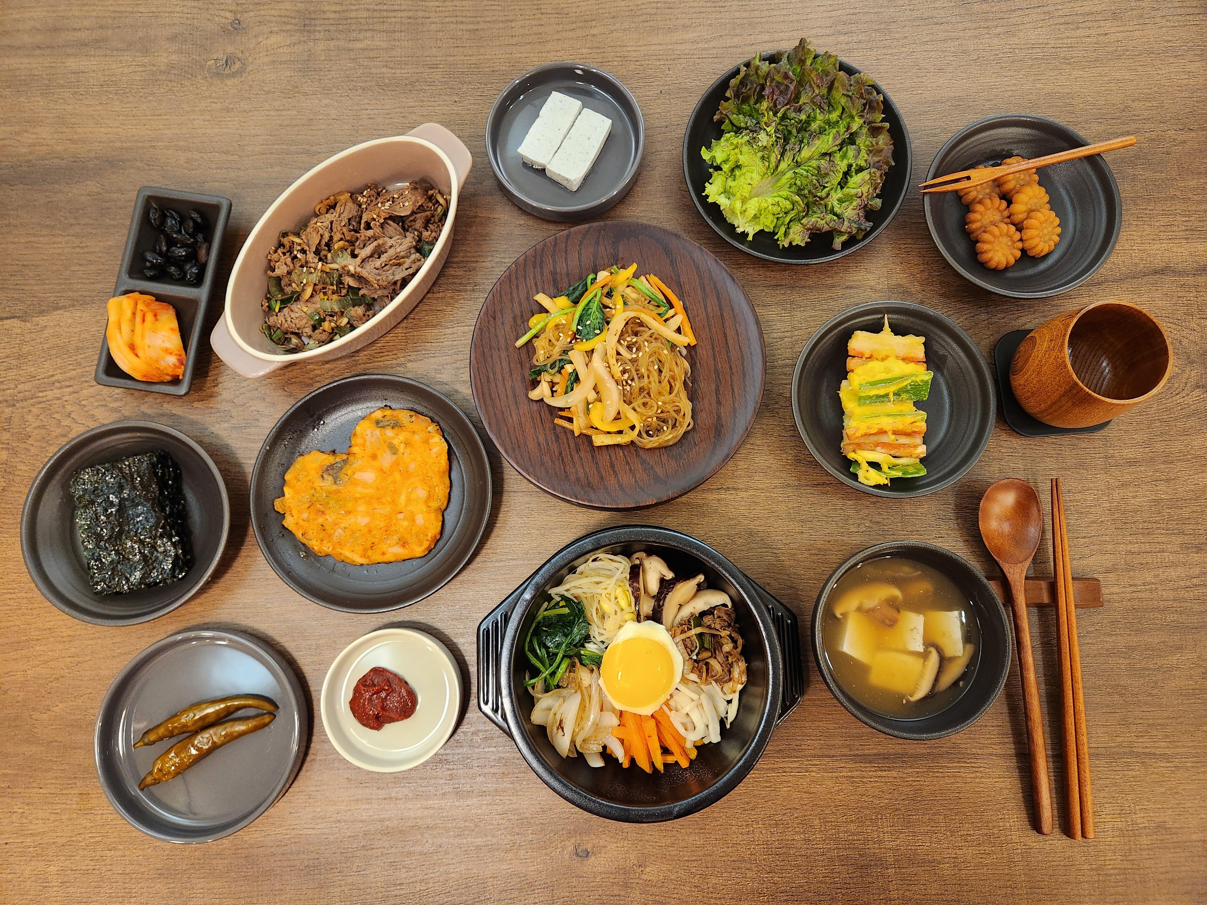 Seoul: 6-Dish Korean Cooking Class & Hidden Alley Tour 3