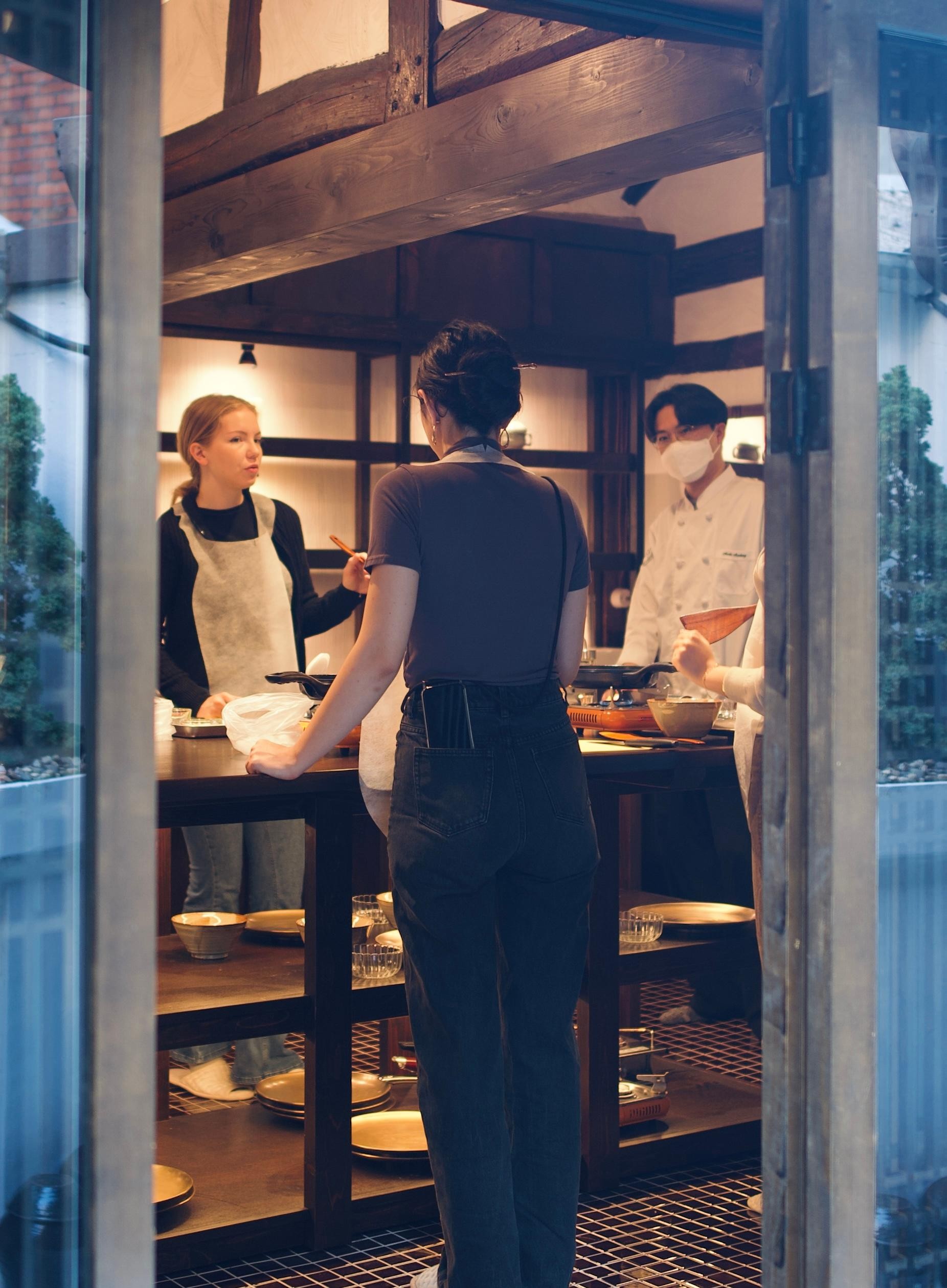Seoul: Royal Seoul Cooking Class in a 100-Year-Old Hanok 2