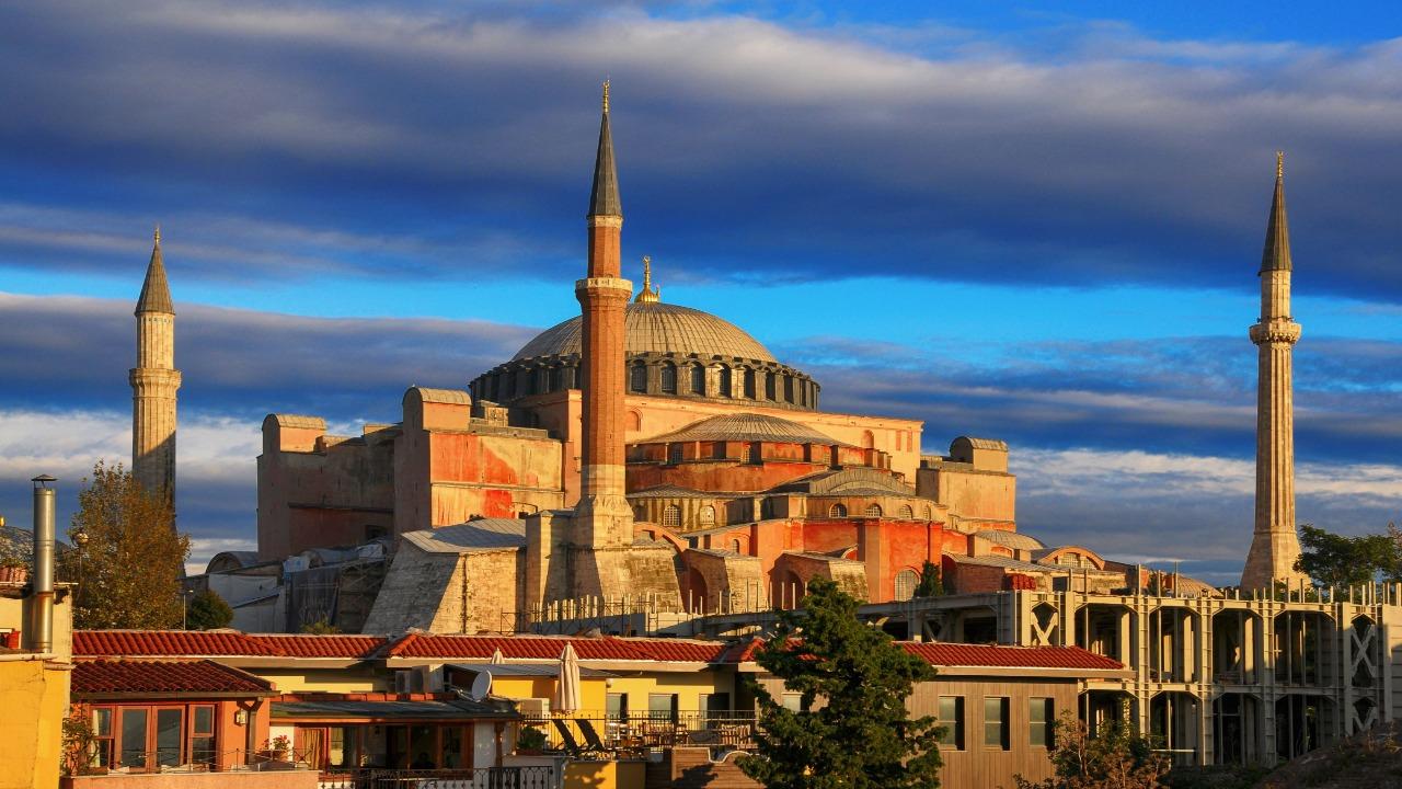 Istanbul Highlights: A Journey Through History and Culture