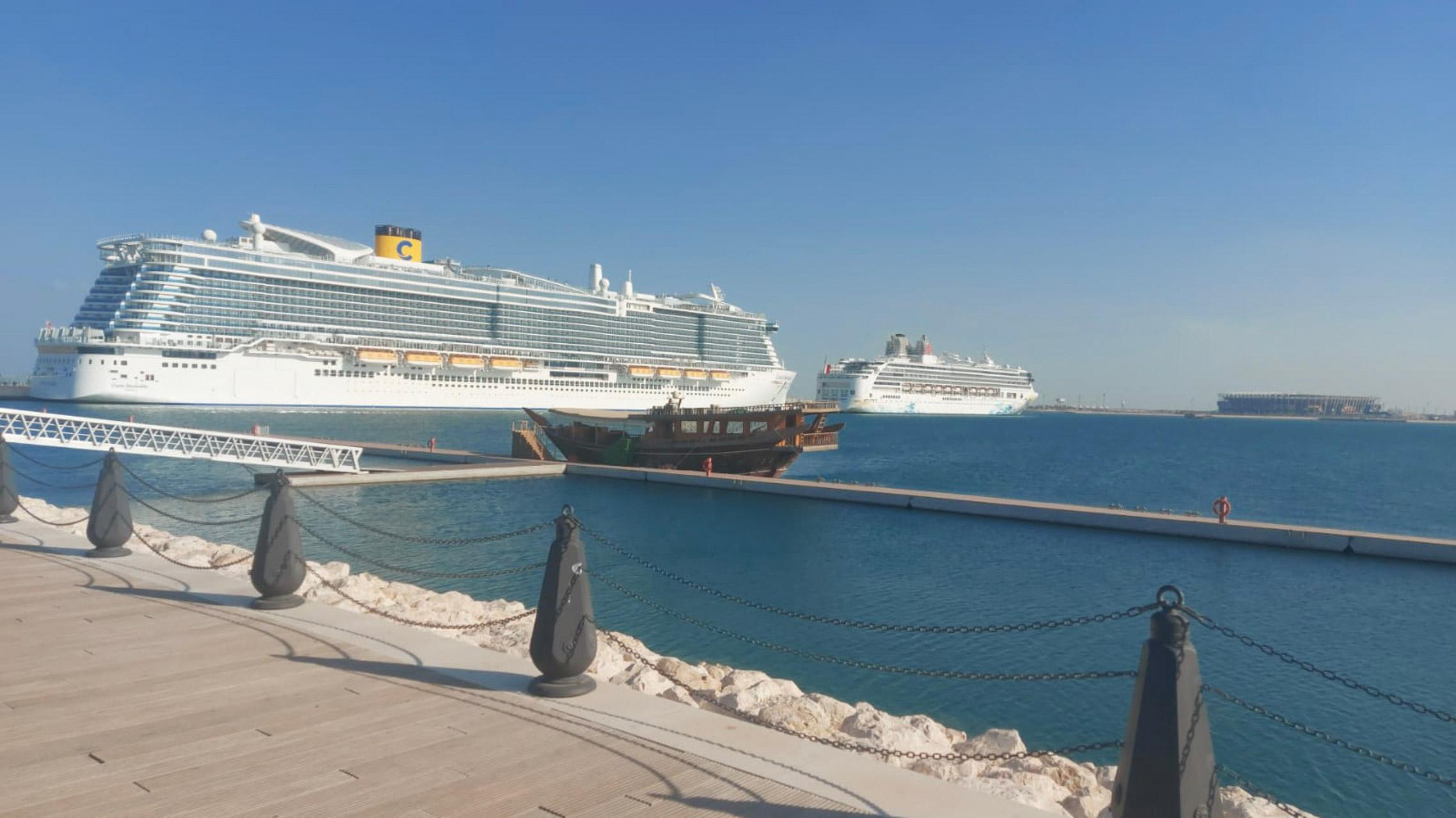 Doha: Popular Spots Tour with Souq Wakif & Qatari Meal