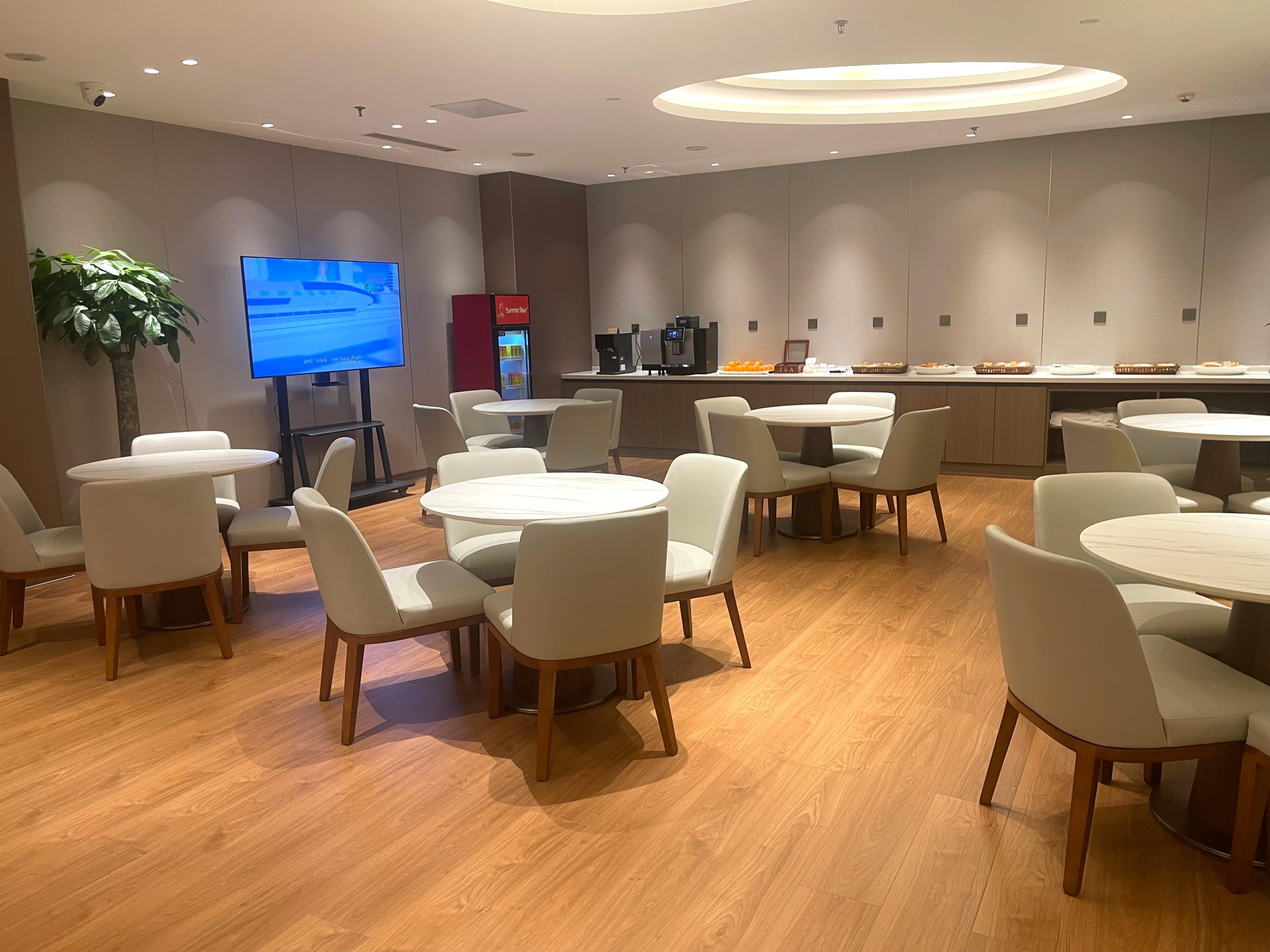 PEK Beijing Capital Airport: T3 Joy Rest Lounge Access