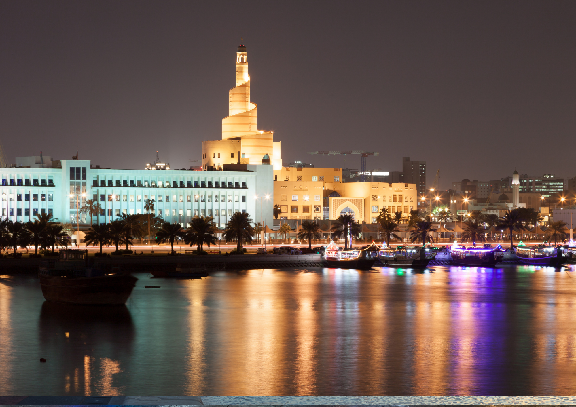 Doha Night Tour & Dhow Boat Cruise with Transfers 3