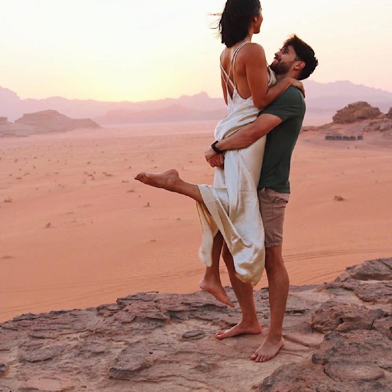 Wadi Rum: Mixed Camel Tour / Jeep Tour / Sandboarding 2