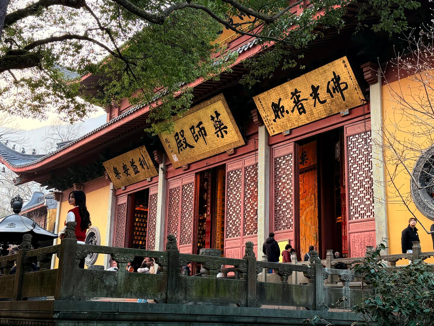 Shanghai to Hangzhou Day Trip: West Lake Boat&Train Tickets 3
