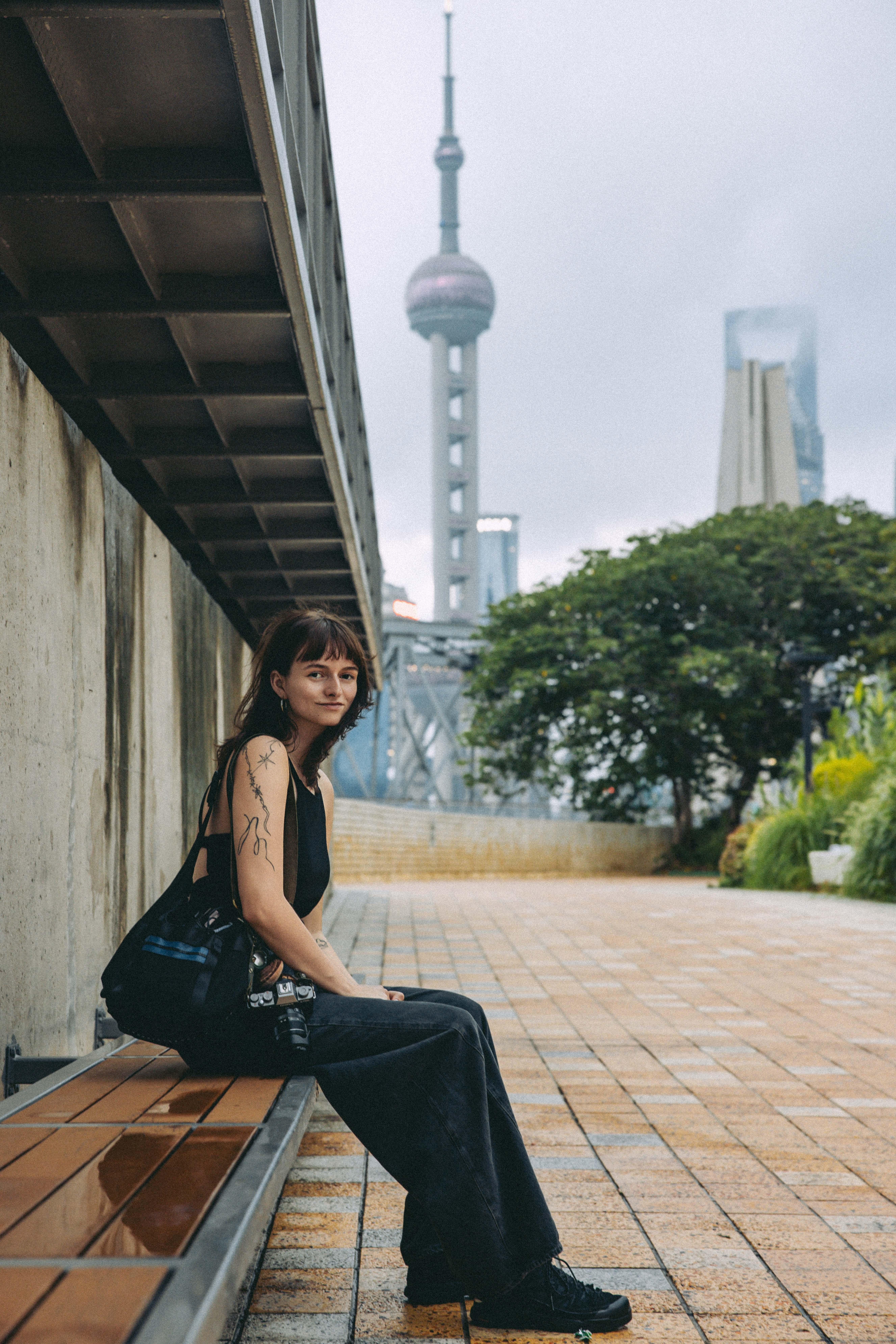 Shanghai : Private Professional Photo Shoot at The Bund 3