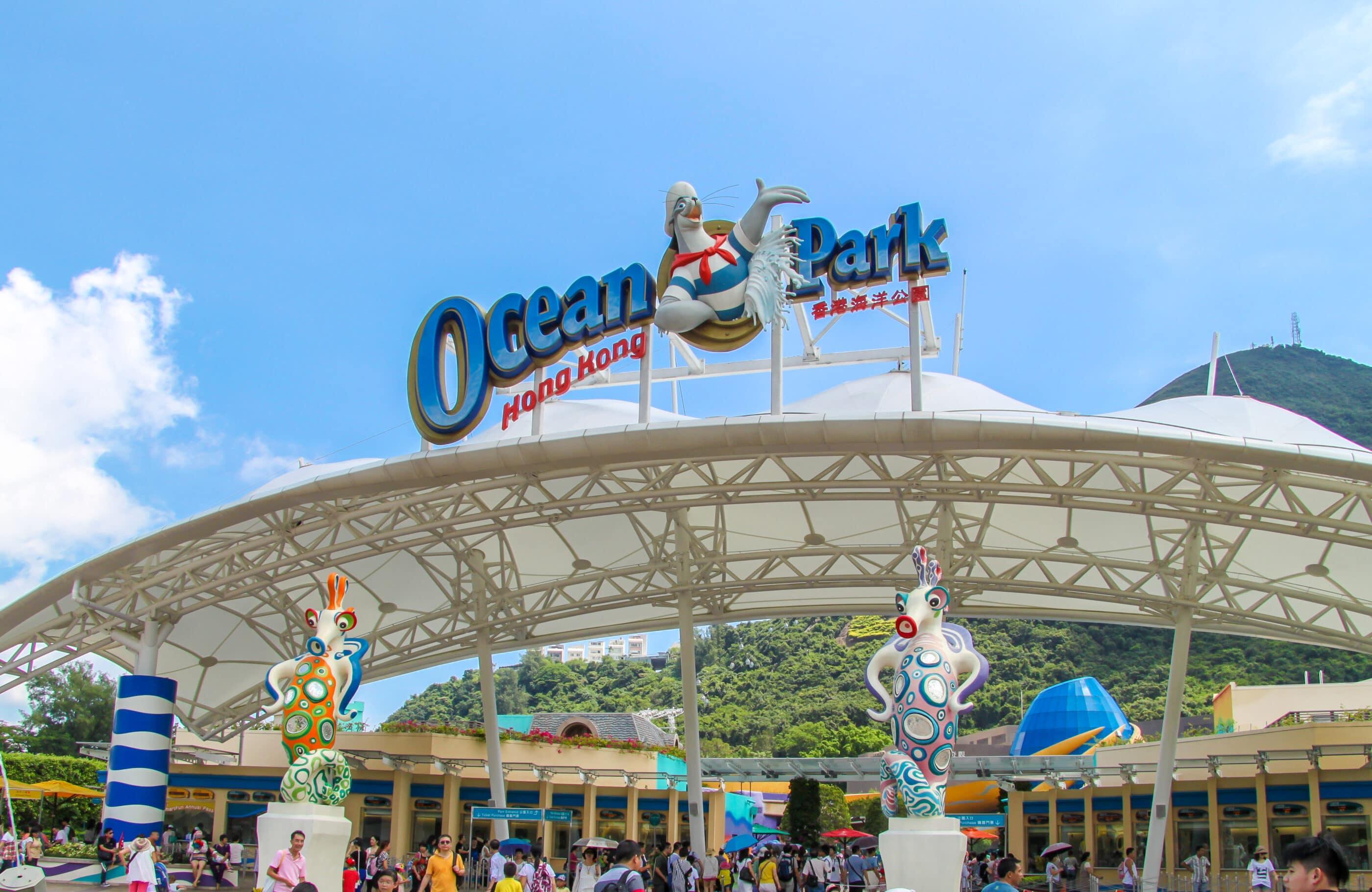 Hong Kong: 4-Day Tour with Hotel, Disneyland, & Ocean Park 3