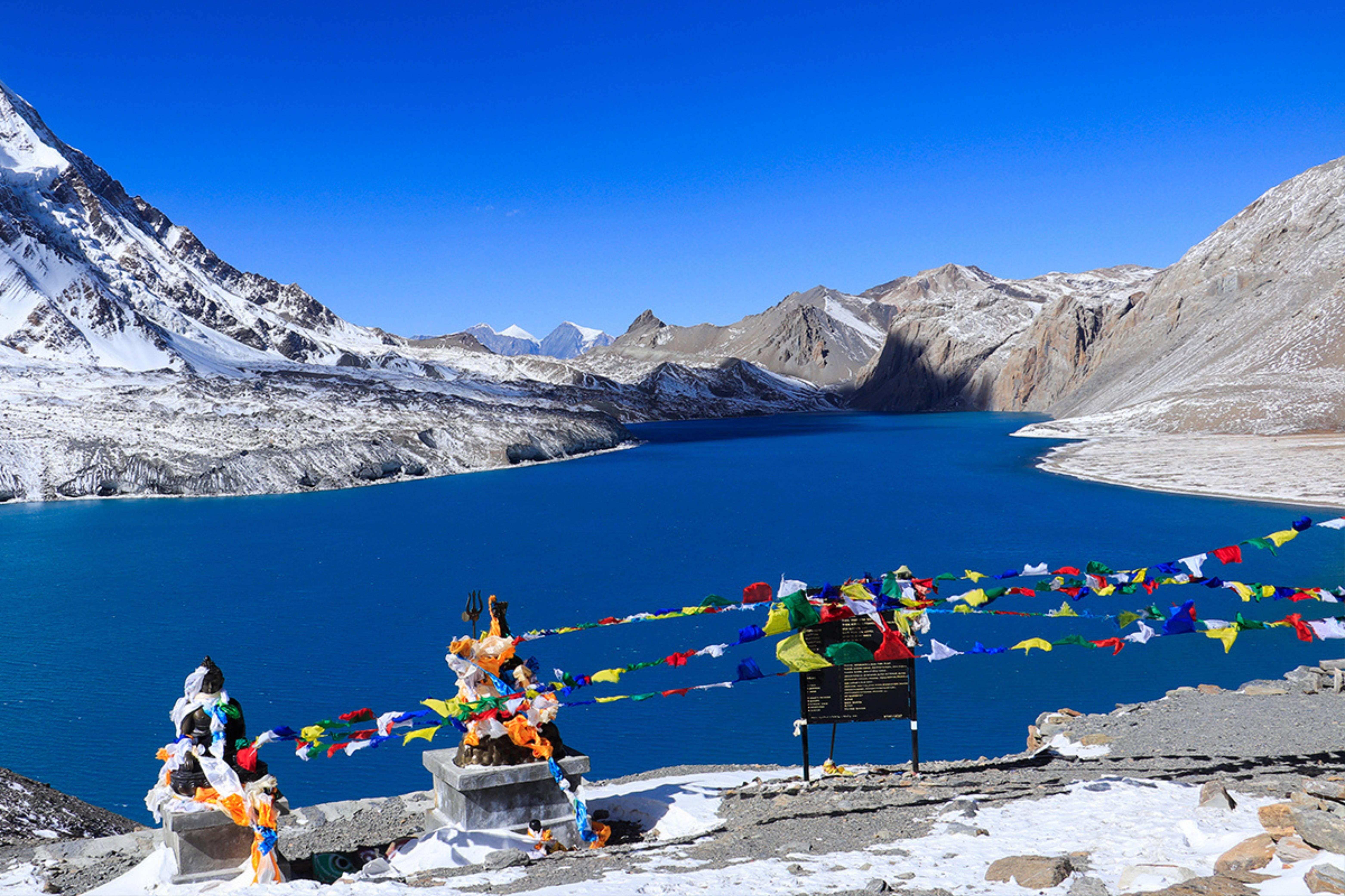 Kathmandu: 10-Day Annapurna Circuit Guided Trek via Tilicho