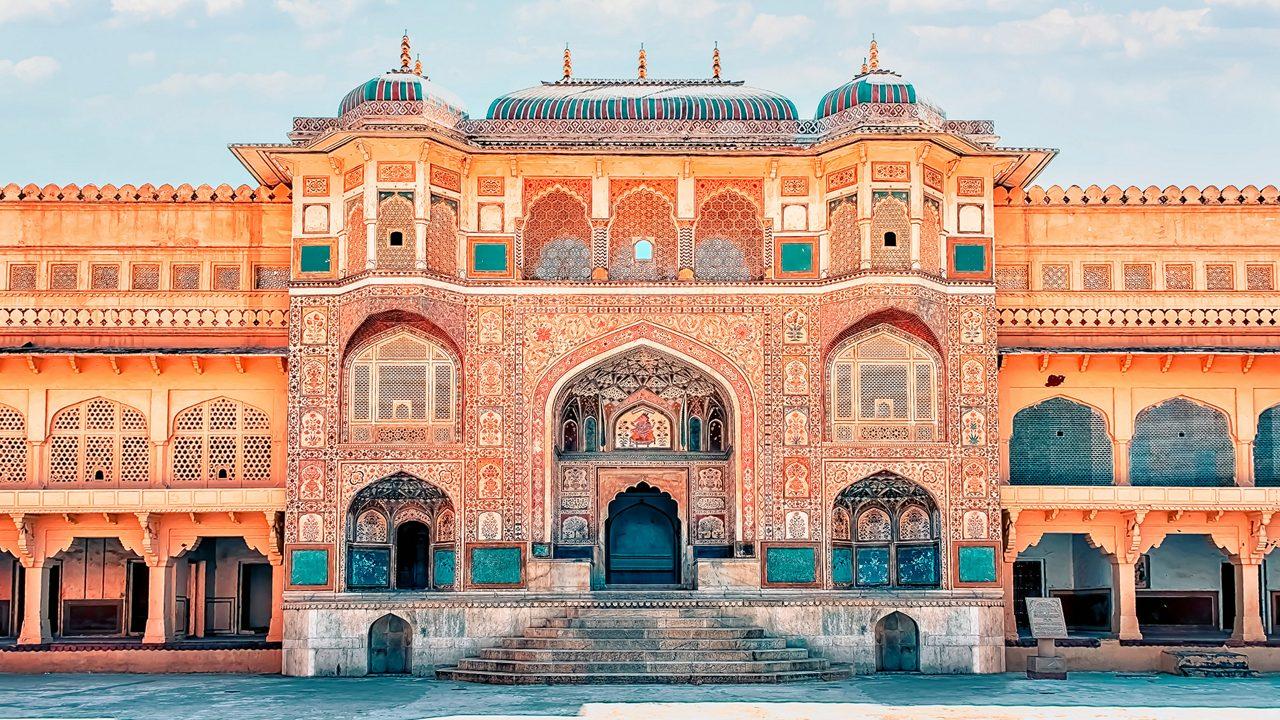 Jaipur sightseeing tour by classic vintage car 2