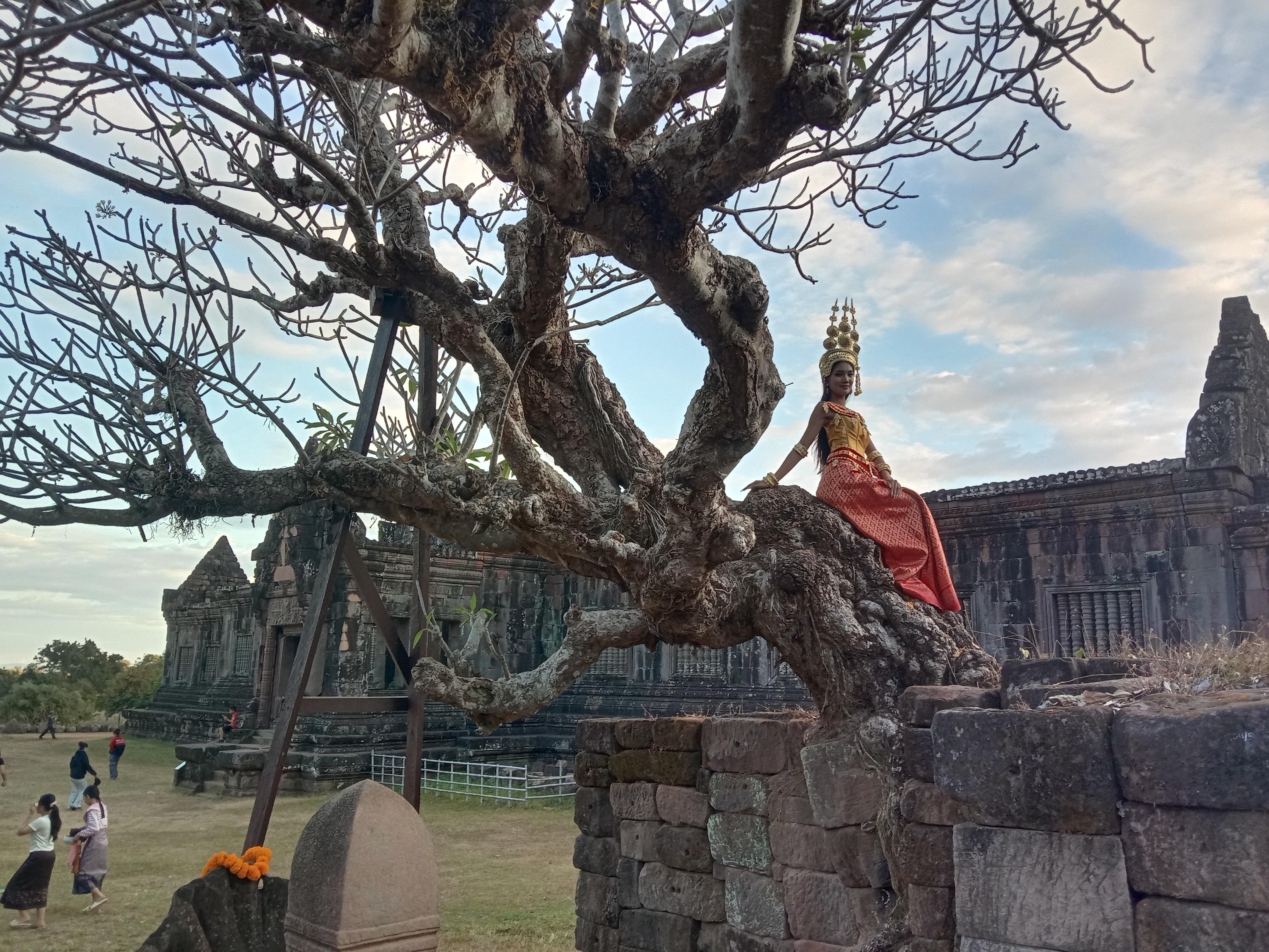 In Pakse: Private tour of the UNESCO-listed Vat Phou Temple with a local guide — guided tour in Pakse