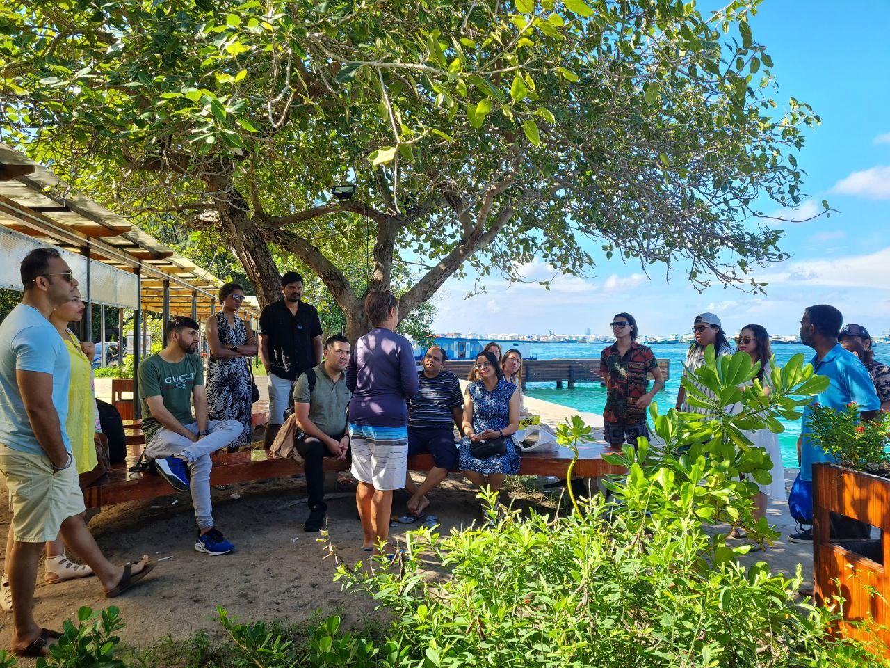 From Hulhumale: Full-Day Stingray Reef Snorkeling Boat Tour 3