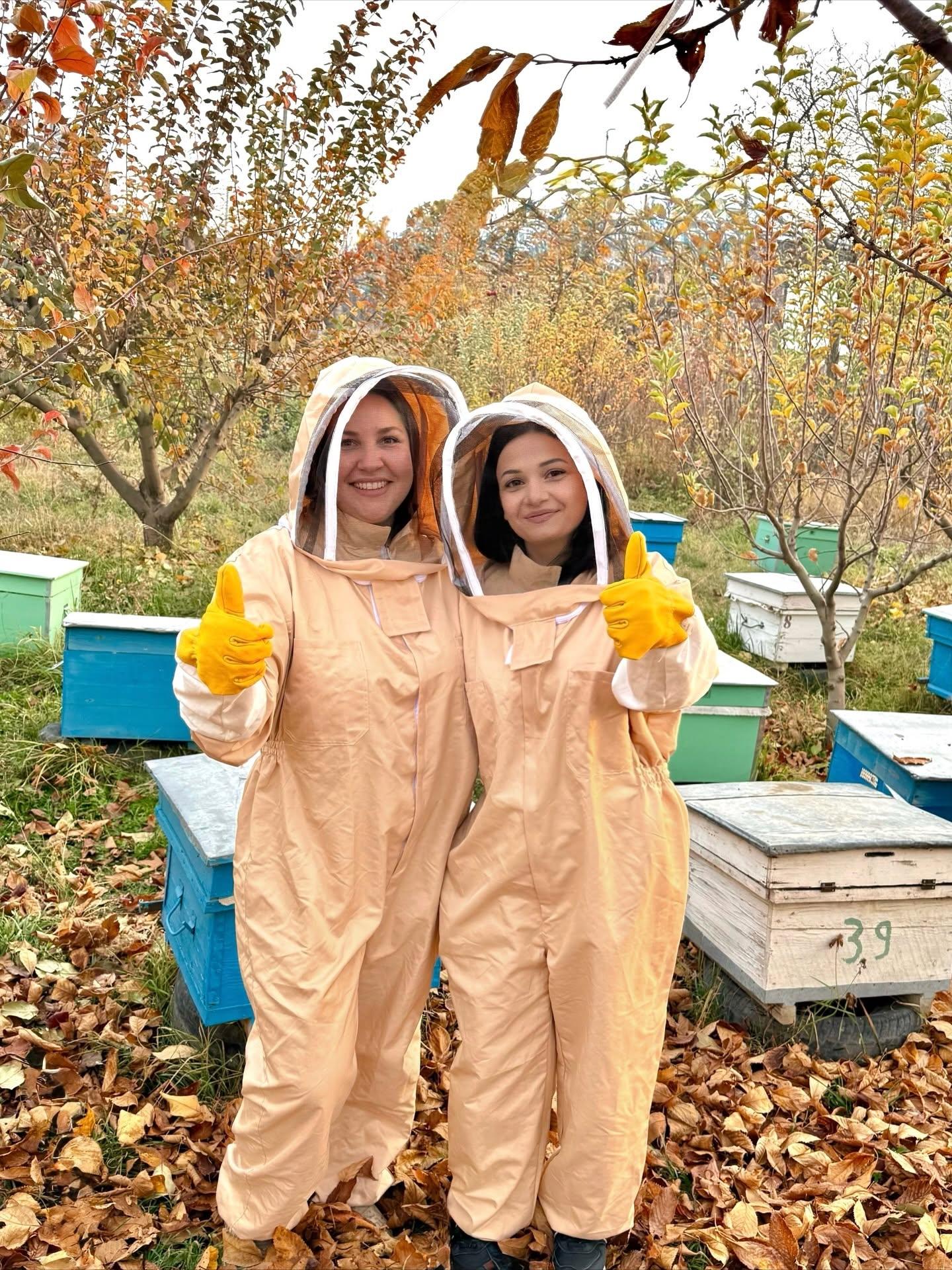 From Yerevan: Private Garni Temple & Beekeeping Tour