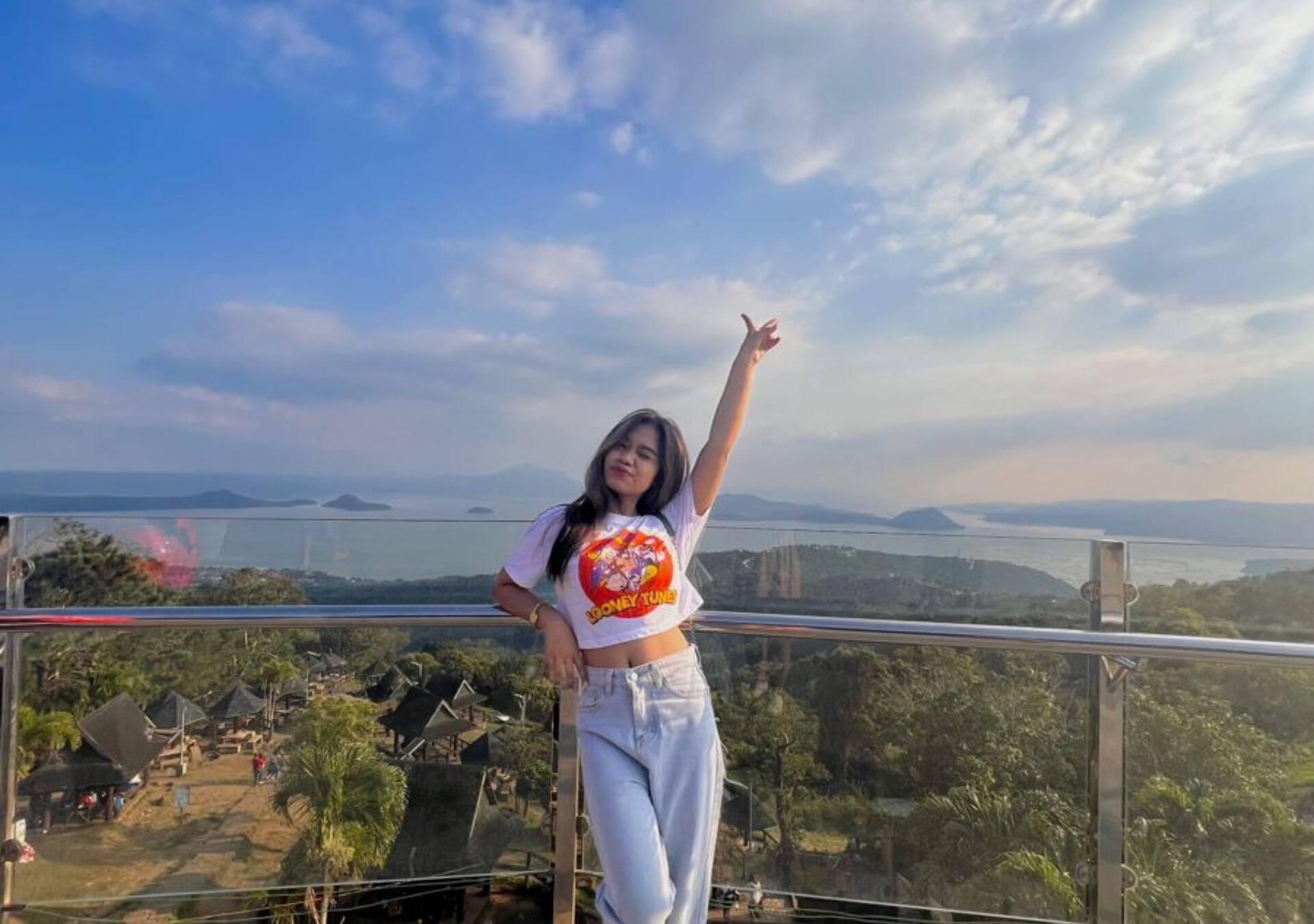 From Manila: Tagaytay Highlands Tour, Scenic Ridges & Castle