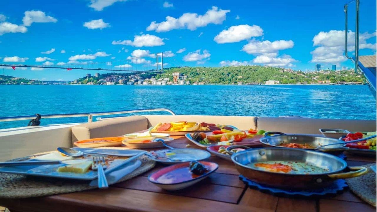 Istanbul Bosphorus Private Yacht Breakfast Cruise Tour