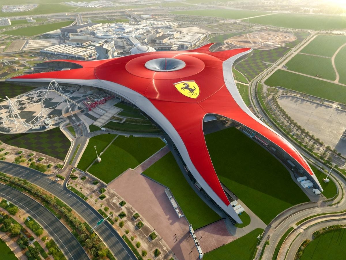 From Dubai: Abu Dhabi City Tour with Ferrari World