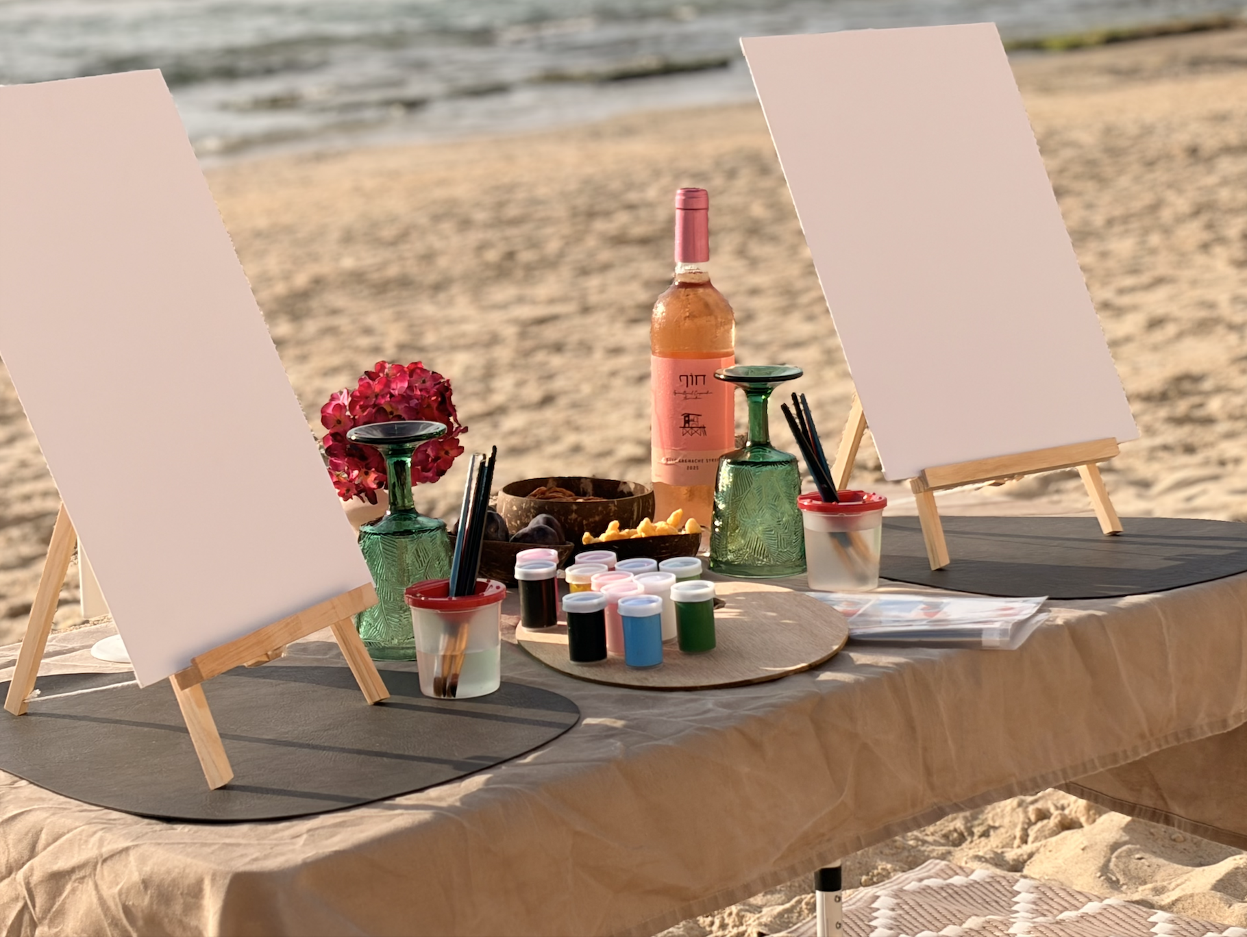 Tel Aviv: Sunset, Art & Local Wine on the Beach