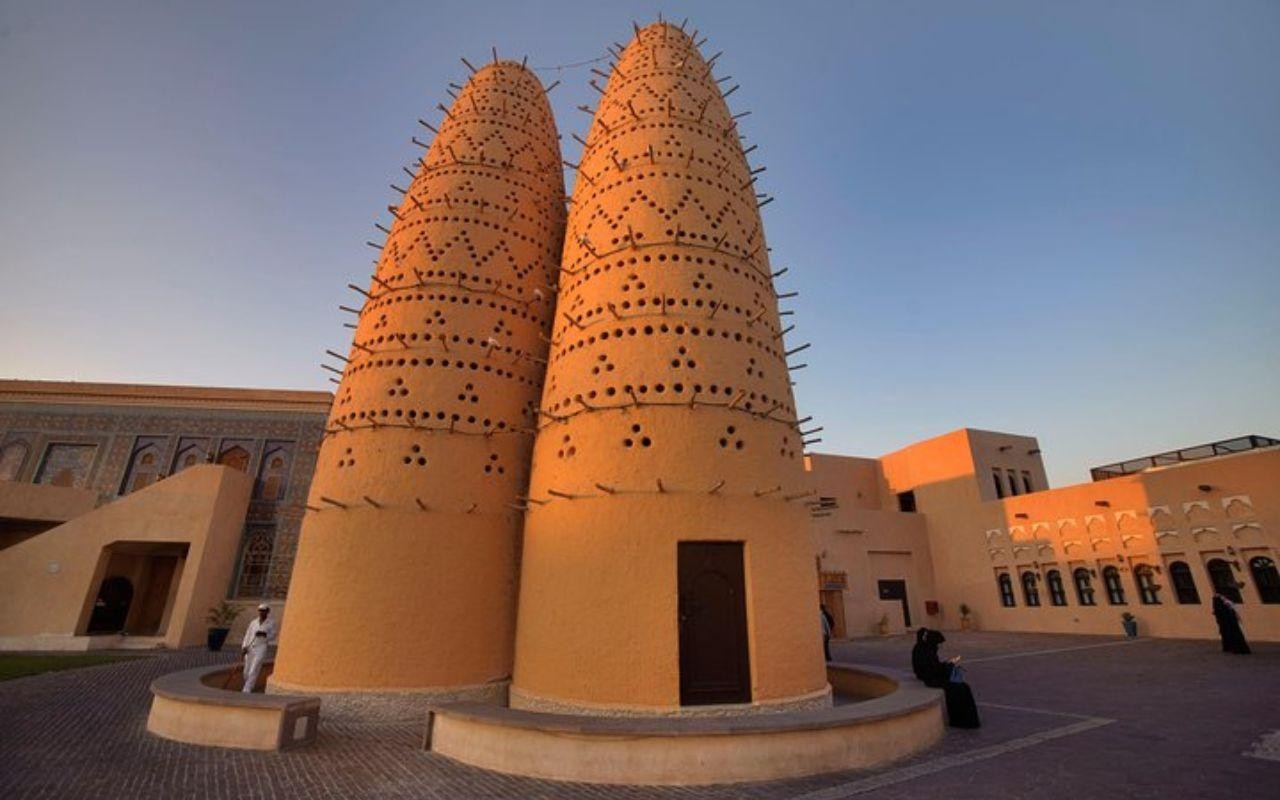 Doha: City Tour to all Main Attractions 3