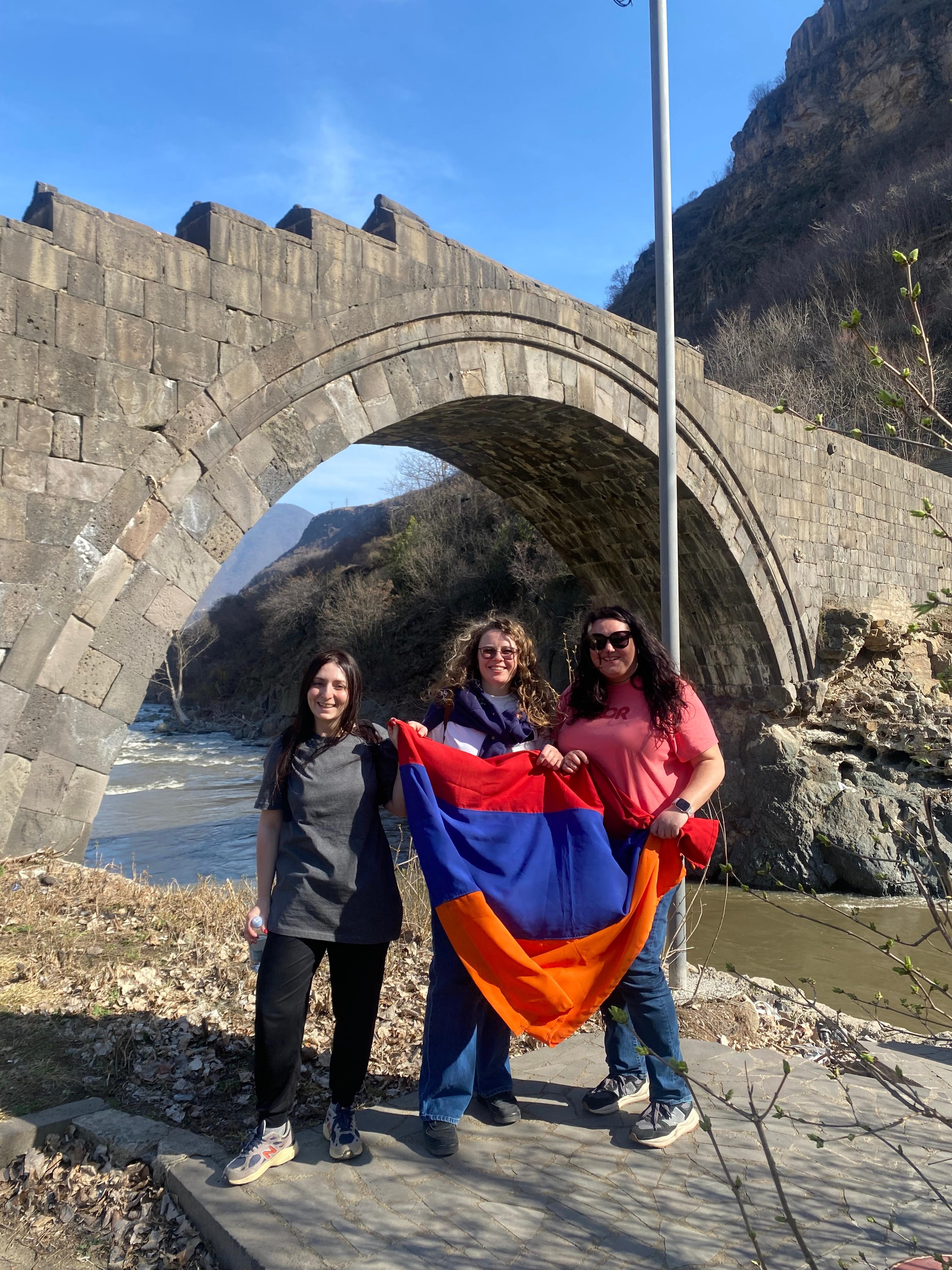 Yerevan: Vayots Dzor Private Tour with Geyser & Fortress 2