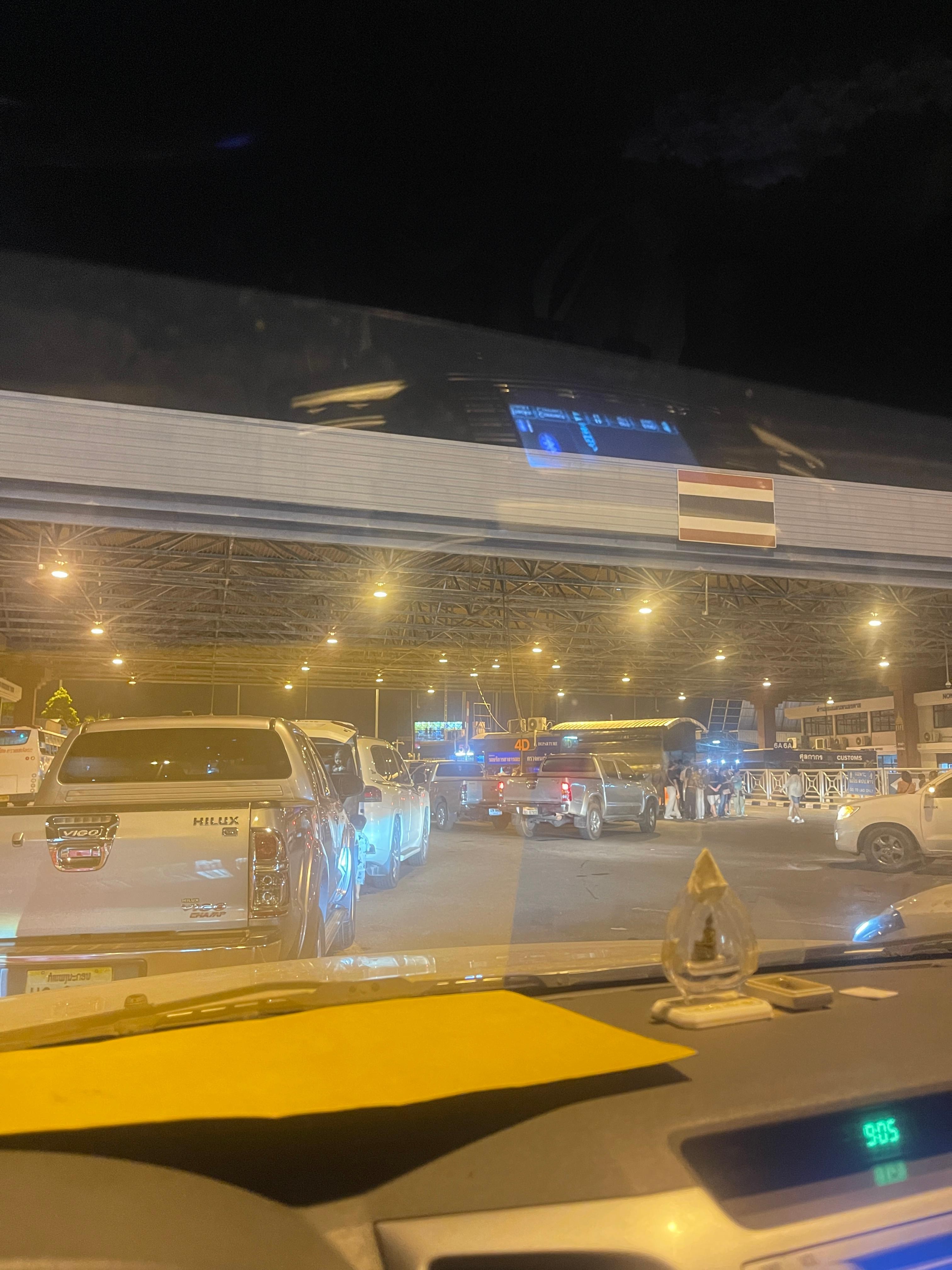 Croos boarder service (Laos Vientiane to Thailand Nong khai) 3