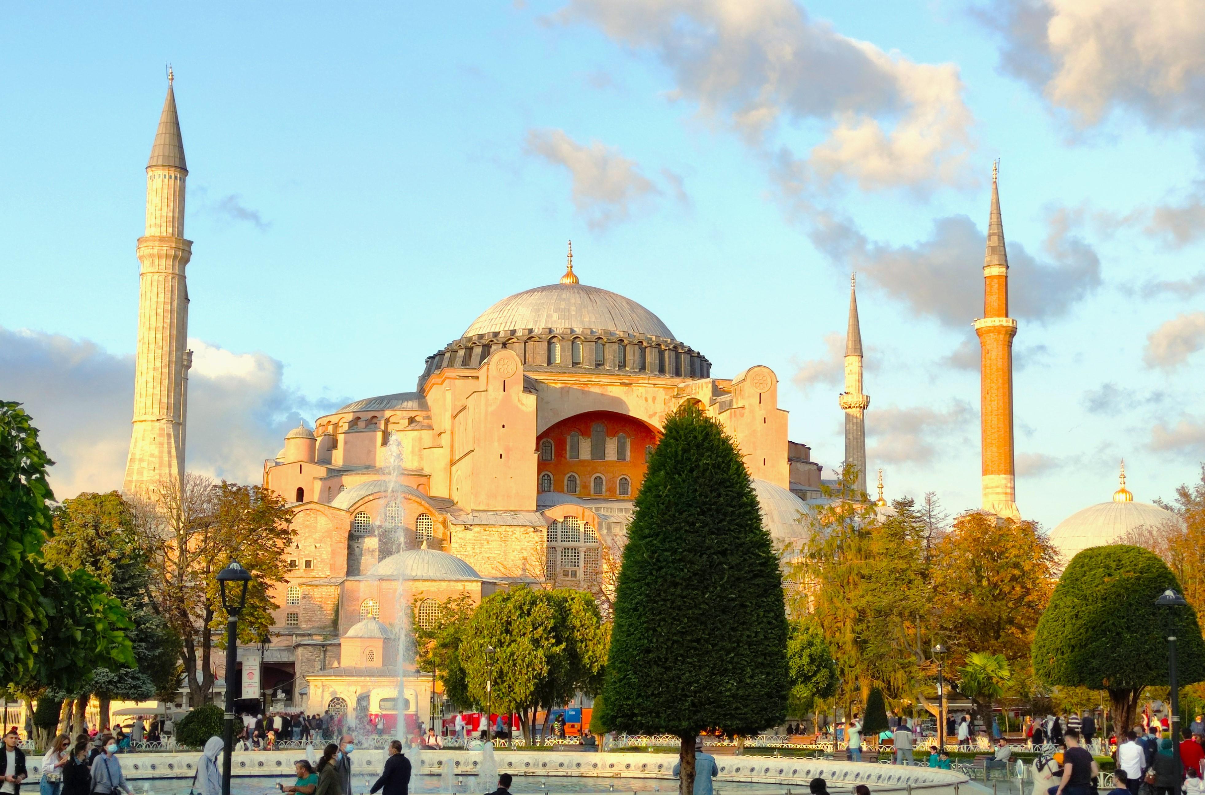 Majestic Istanbul Tour and Bosphorus Sunset Yacht Cruise