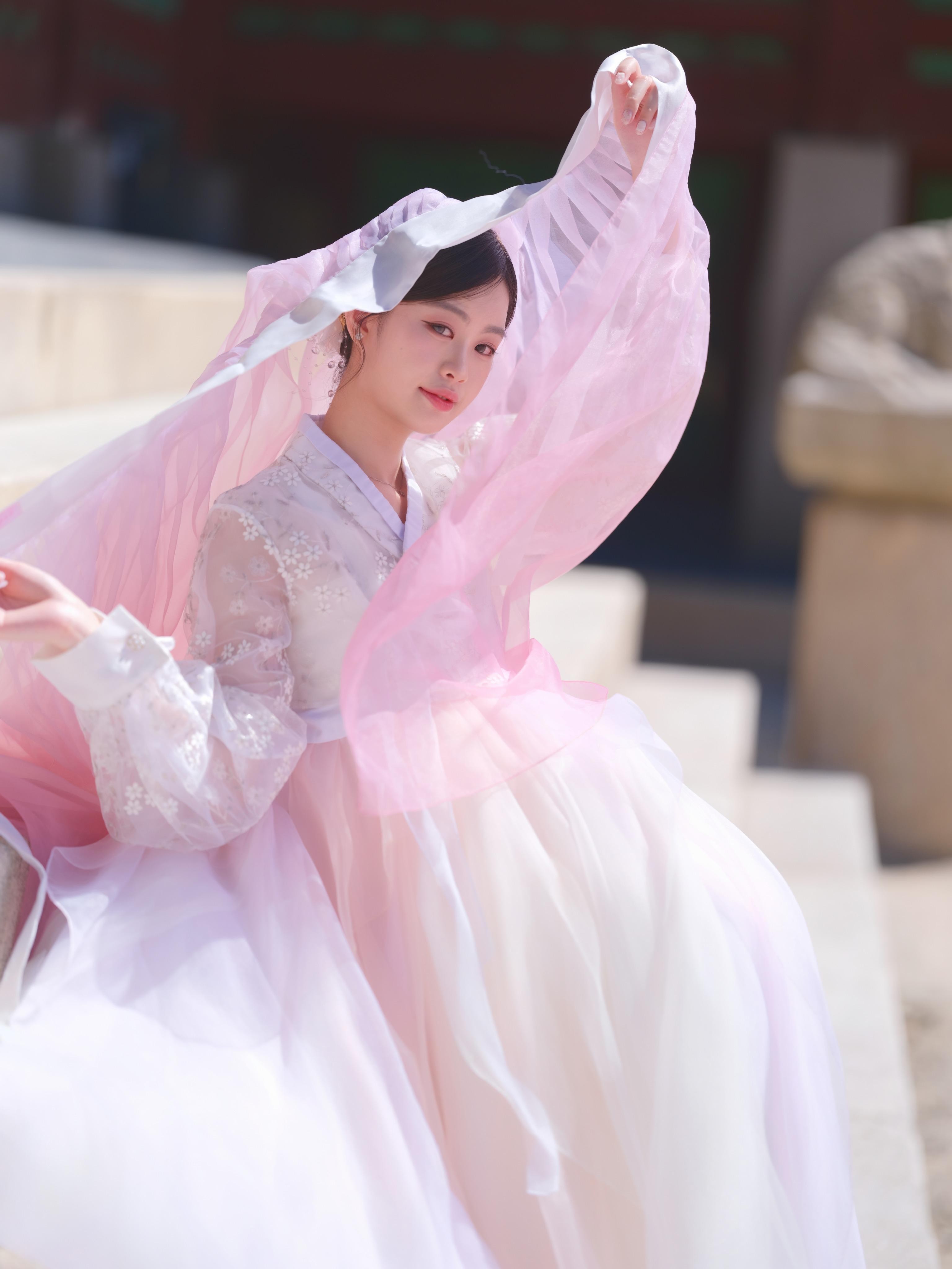 Seoul: Gyeongbokgung Palace Hanbok Photoshoot