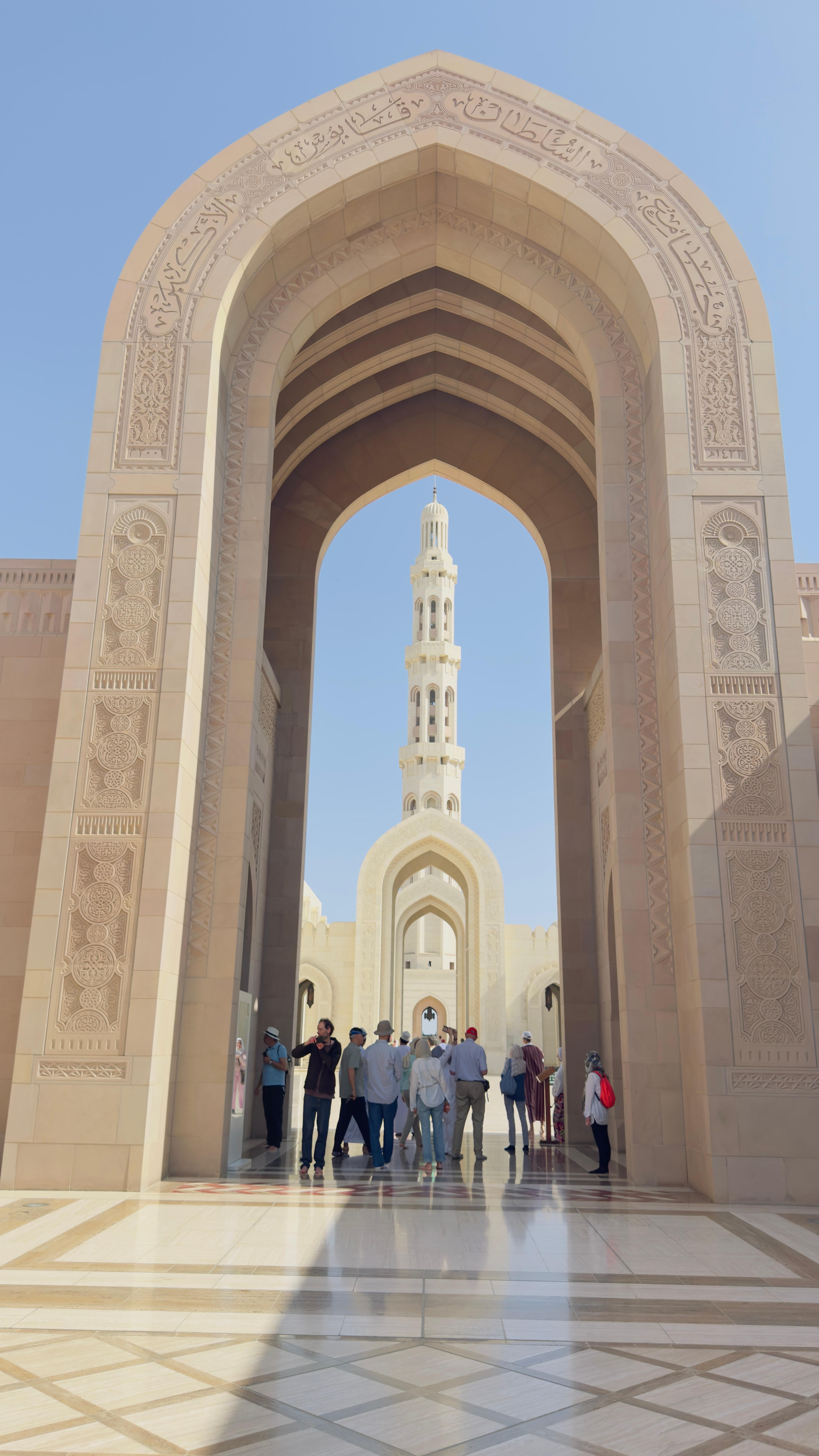 Muscat: City Tour with Local 3