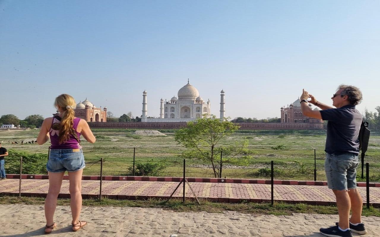 7 days india Taj Mahal tour with ranthambore tiger safari 3