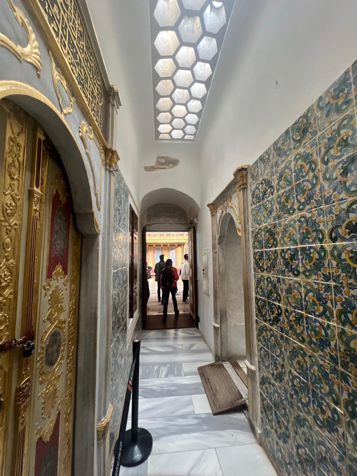 Topkapi Palace and Harem Guided Tour - Skip-the-Ticket-Line 2