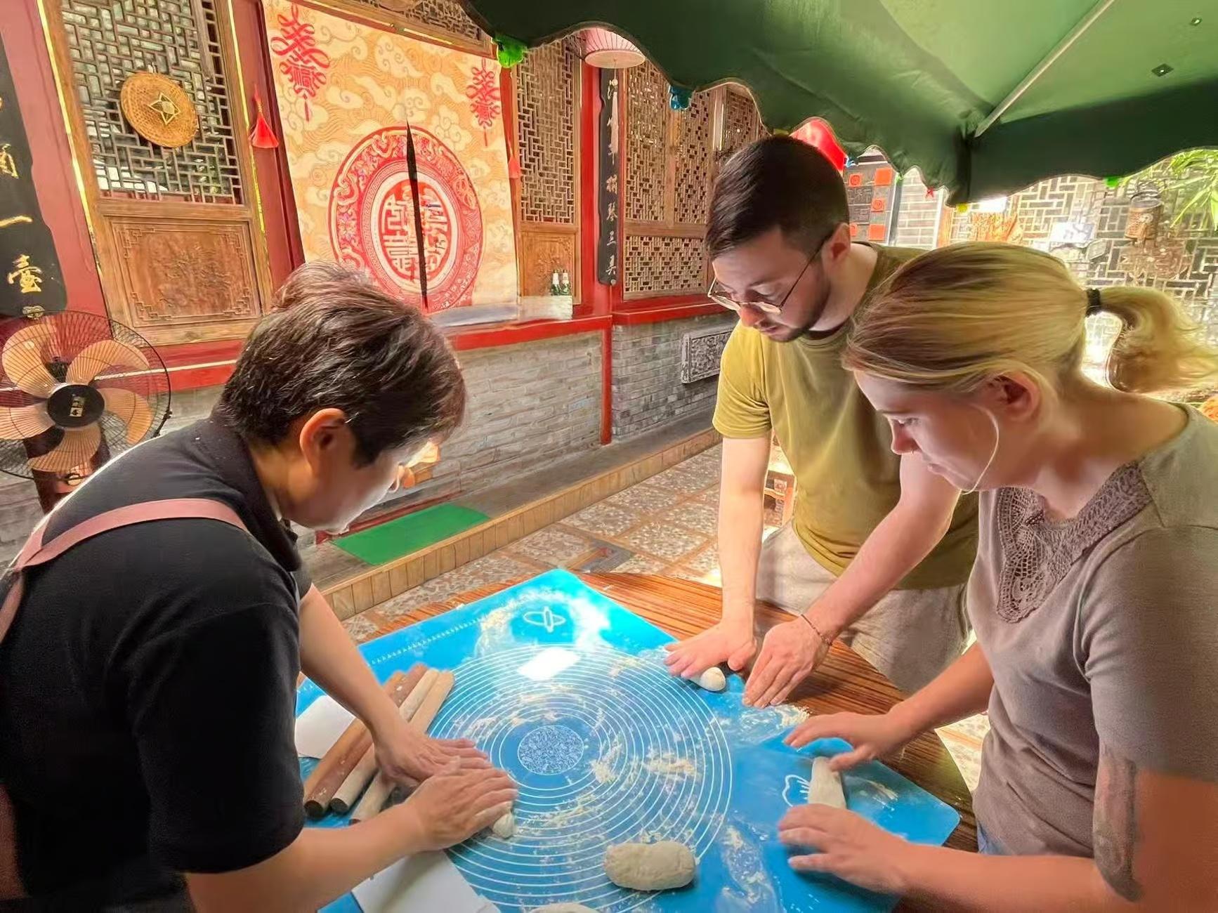 Beijing: PrivateHutong Tour&Dumpling Making