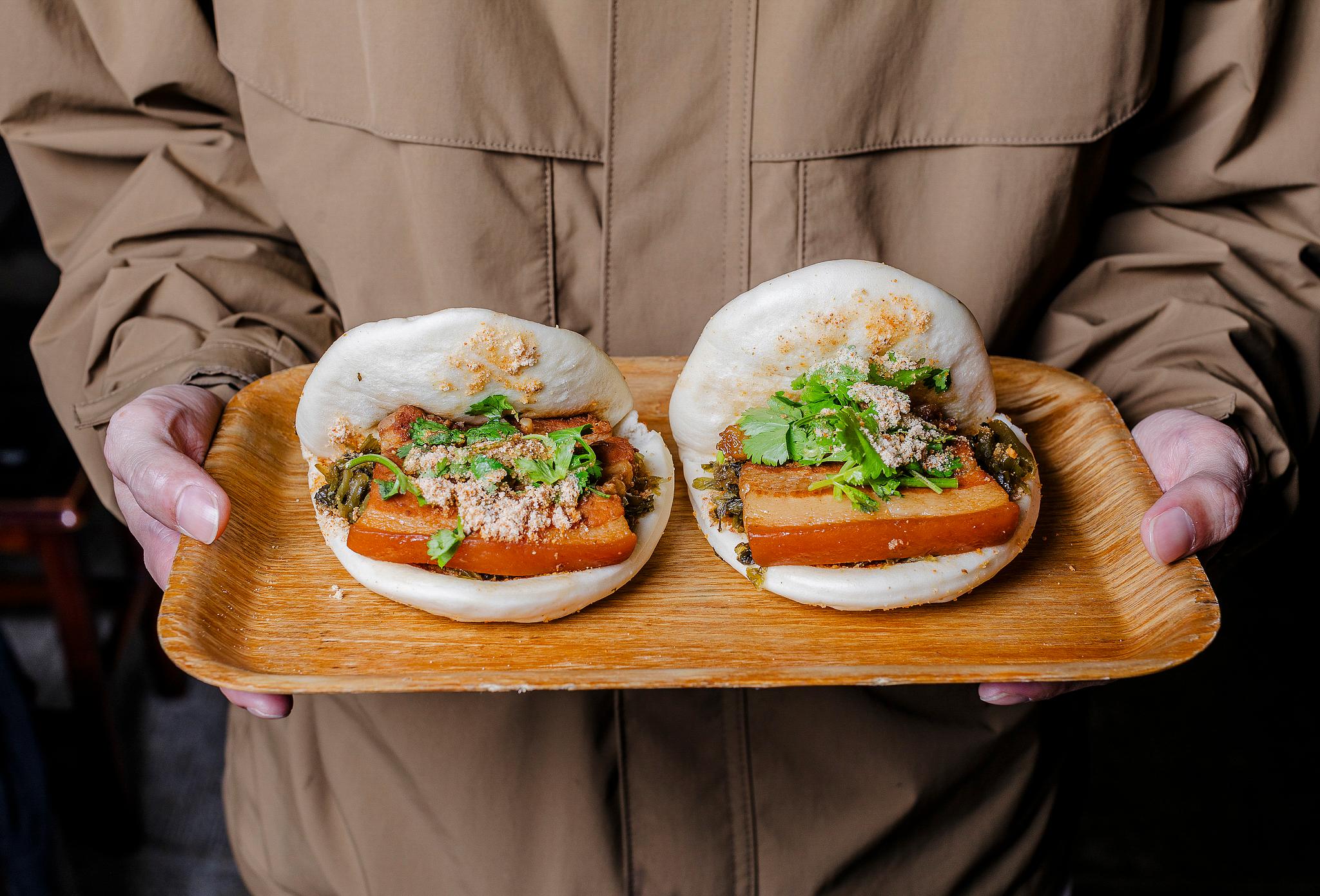 Taipei: Food Tour with 12+ Taiwanese Tastings 3