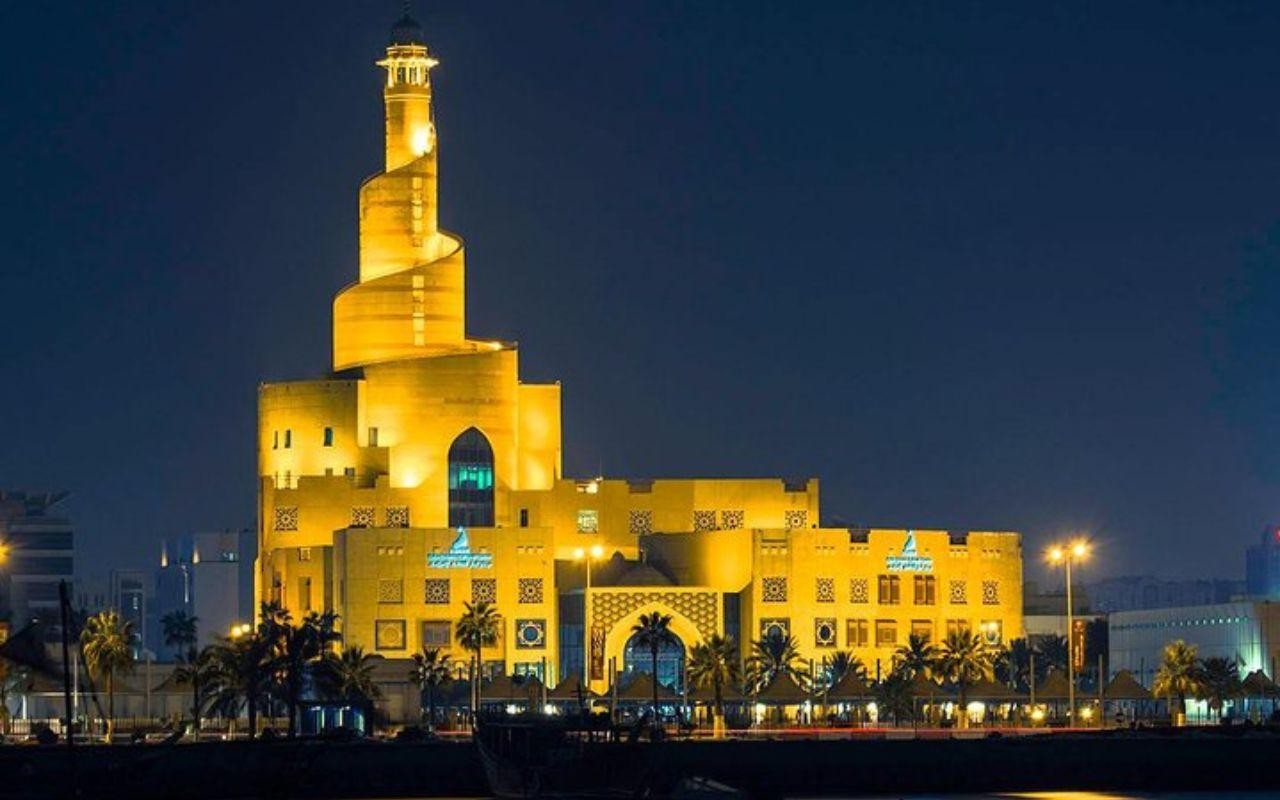 Doha: Full-Day City Tour with Traditional Dhow Cruise 3