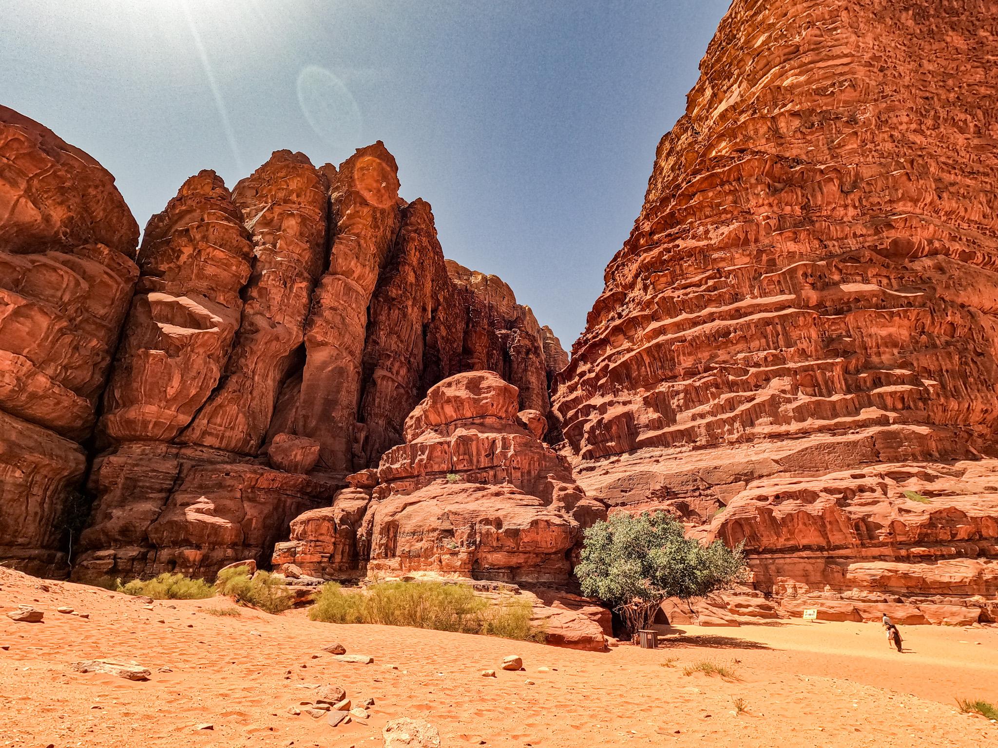 Wadi Rum: Jebel Hash Hike, Jeep Tour, Lunch & Stargazing 3