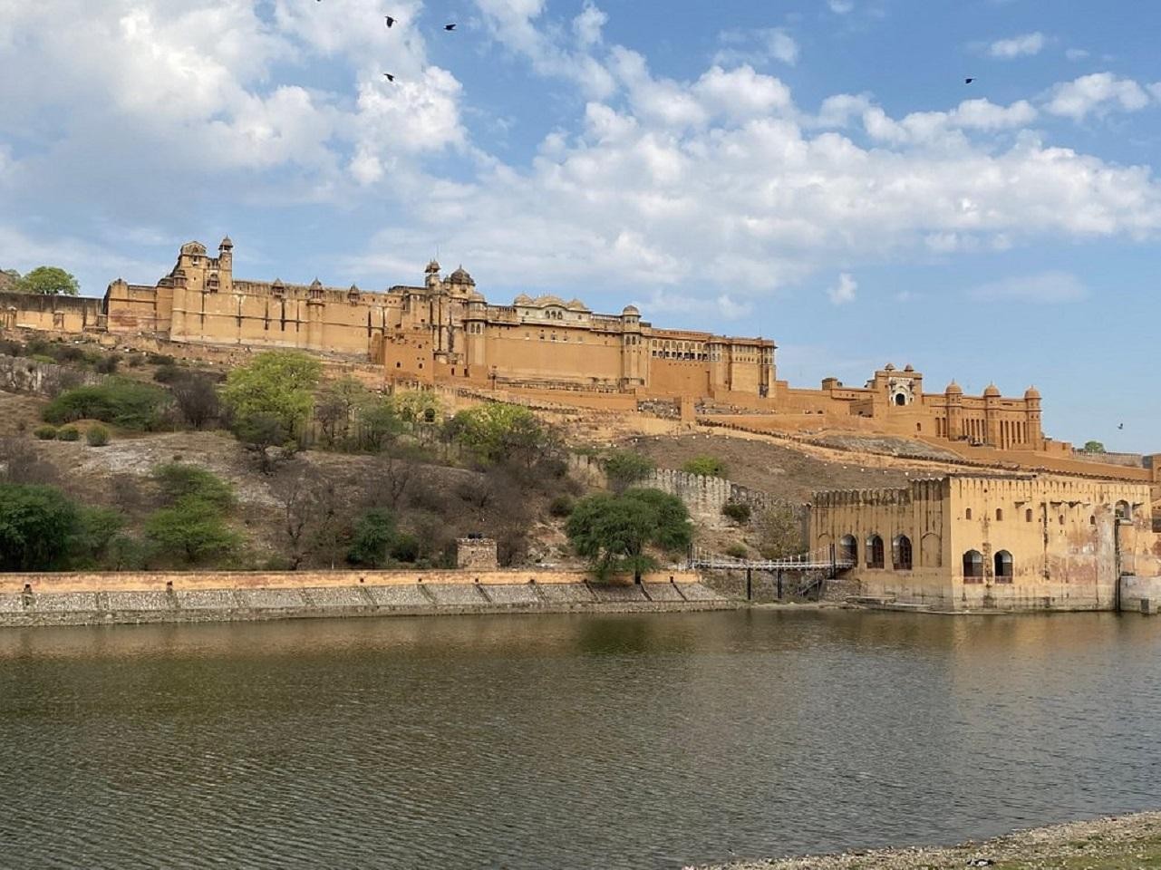 Jaipur: Royal Delights AC Car Sightseeing with Guide