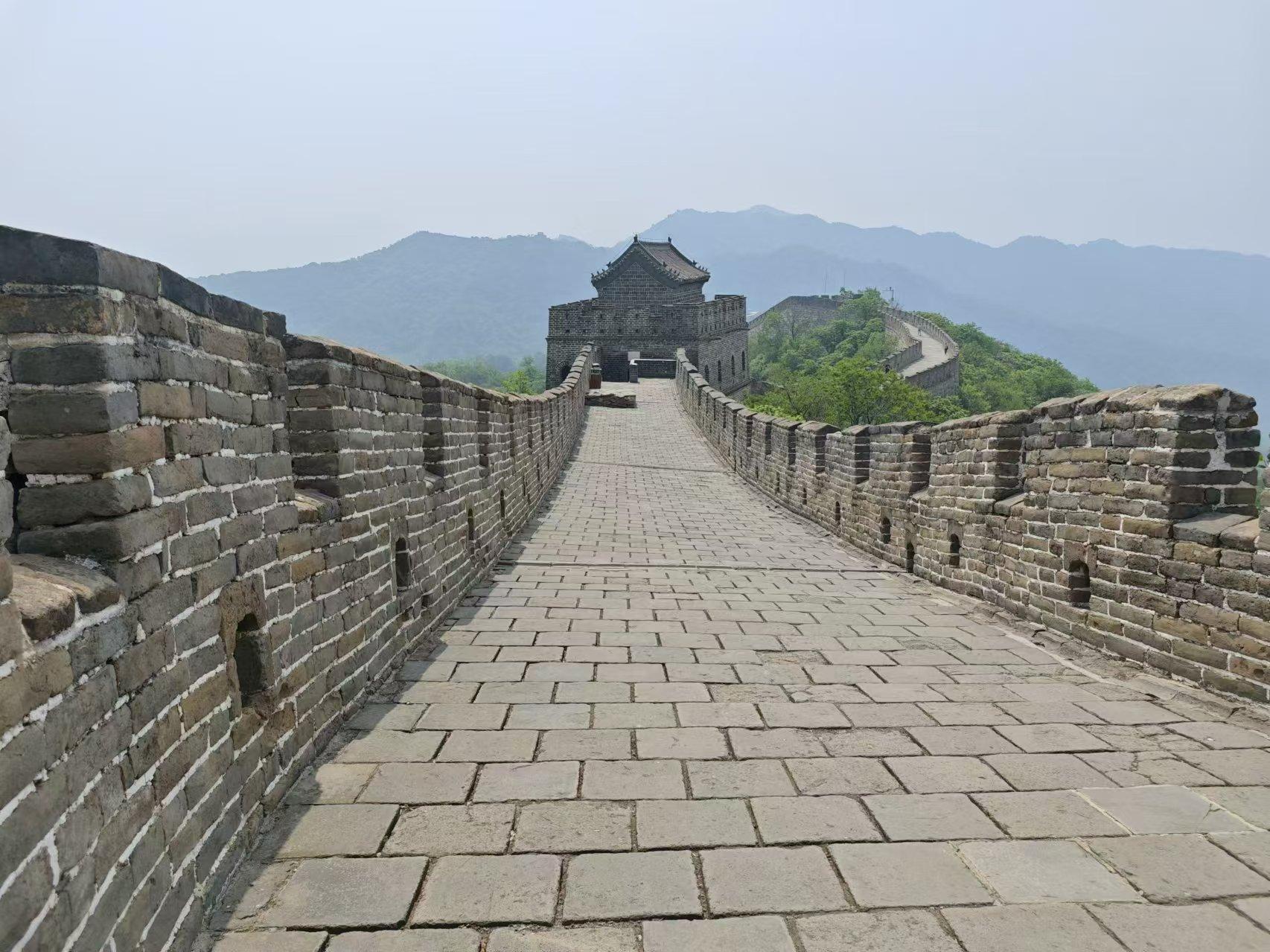 Private Trip to Great Wall+Panda House with English Driver 2