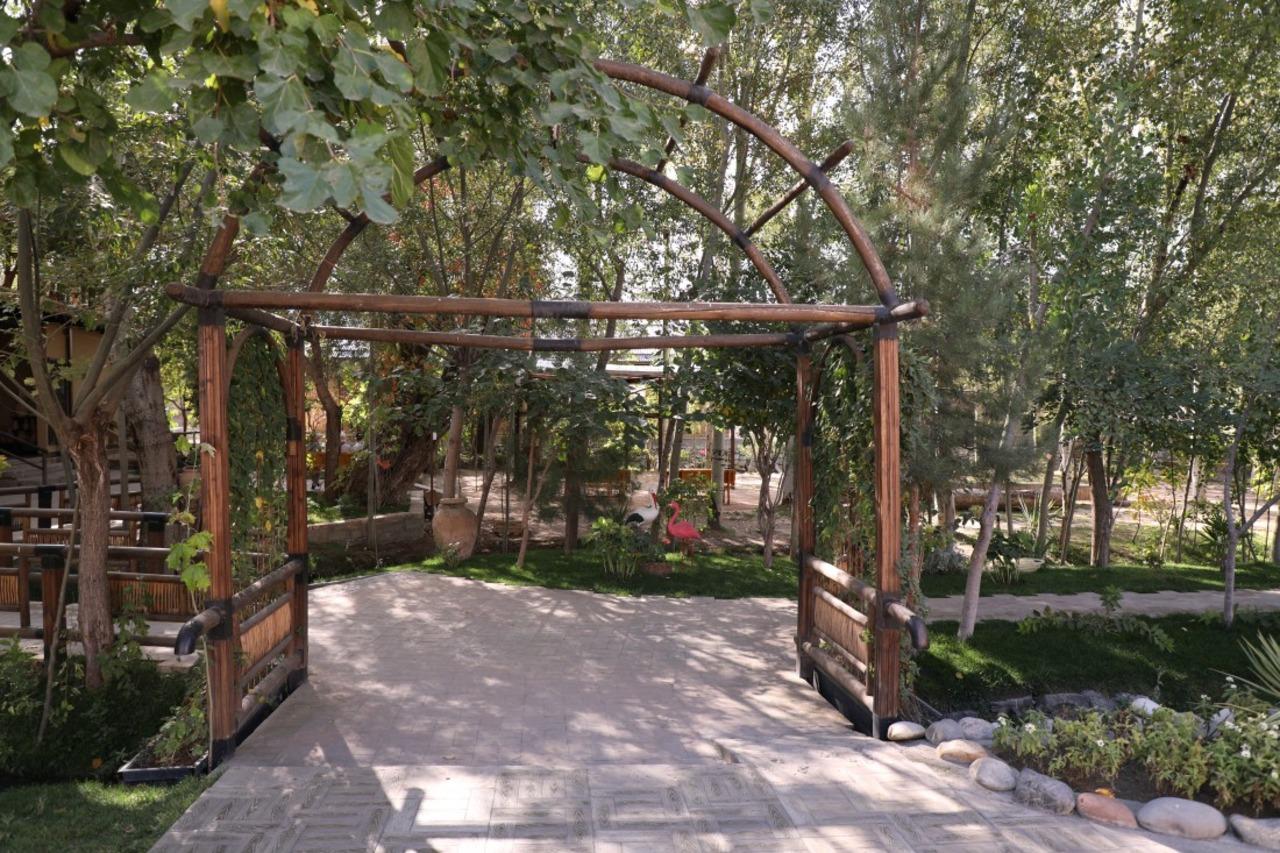 Samarkand: Konigil Paper Mill, Winery, and Embroidery Tour 2