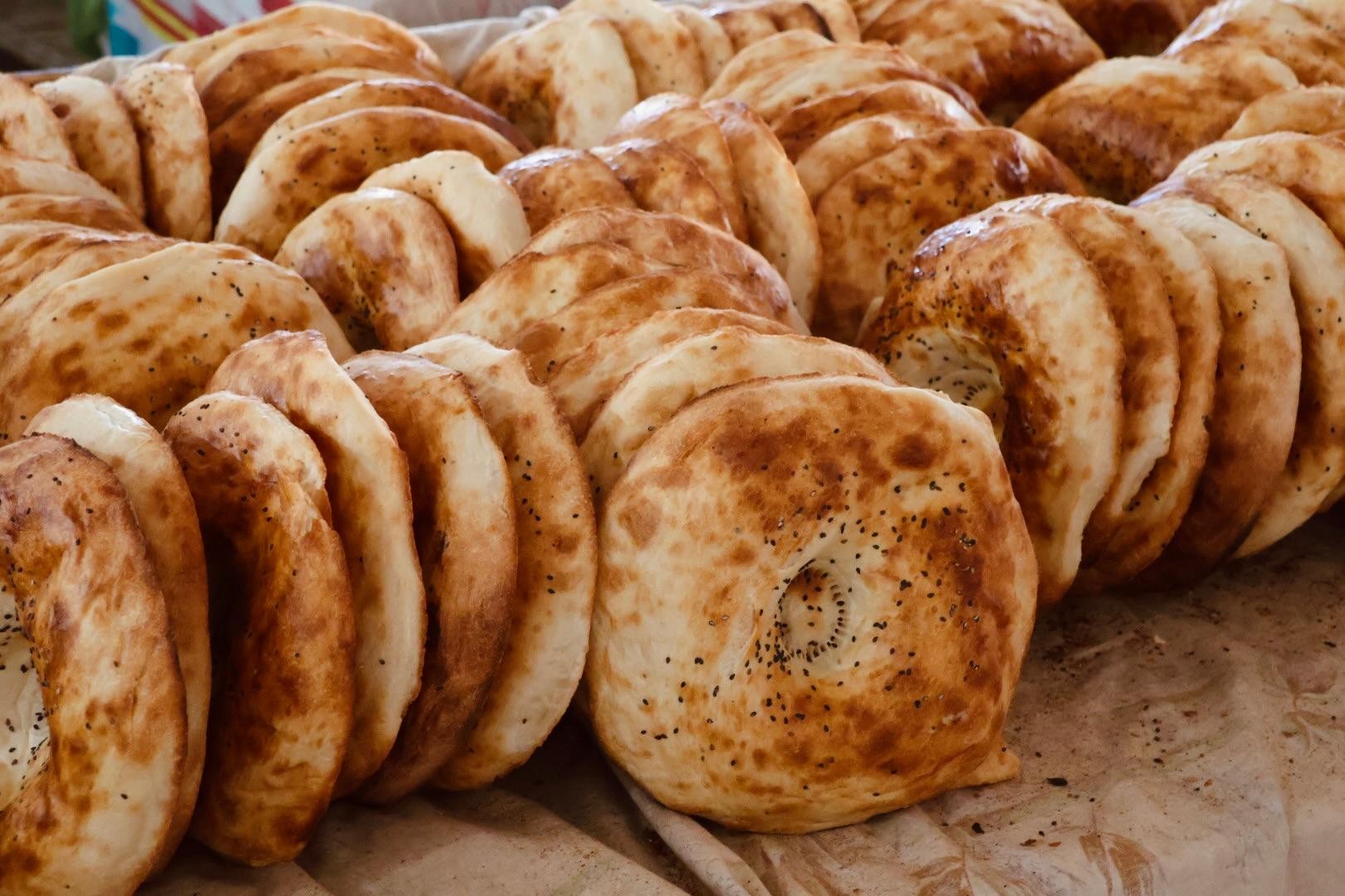 Tashkent: Uzbek Bread-Baking Class & Chorsu Bazaar Tour 2