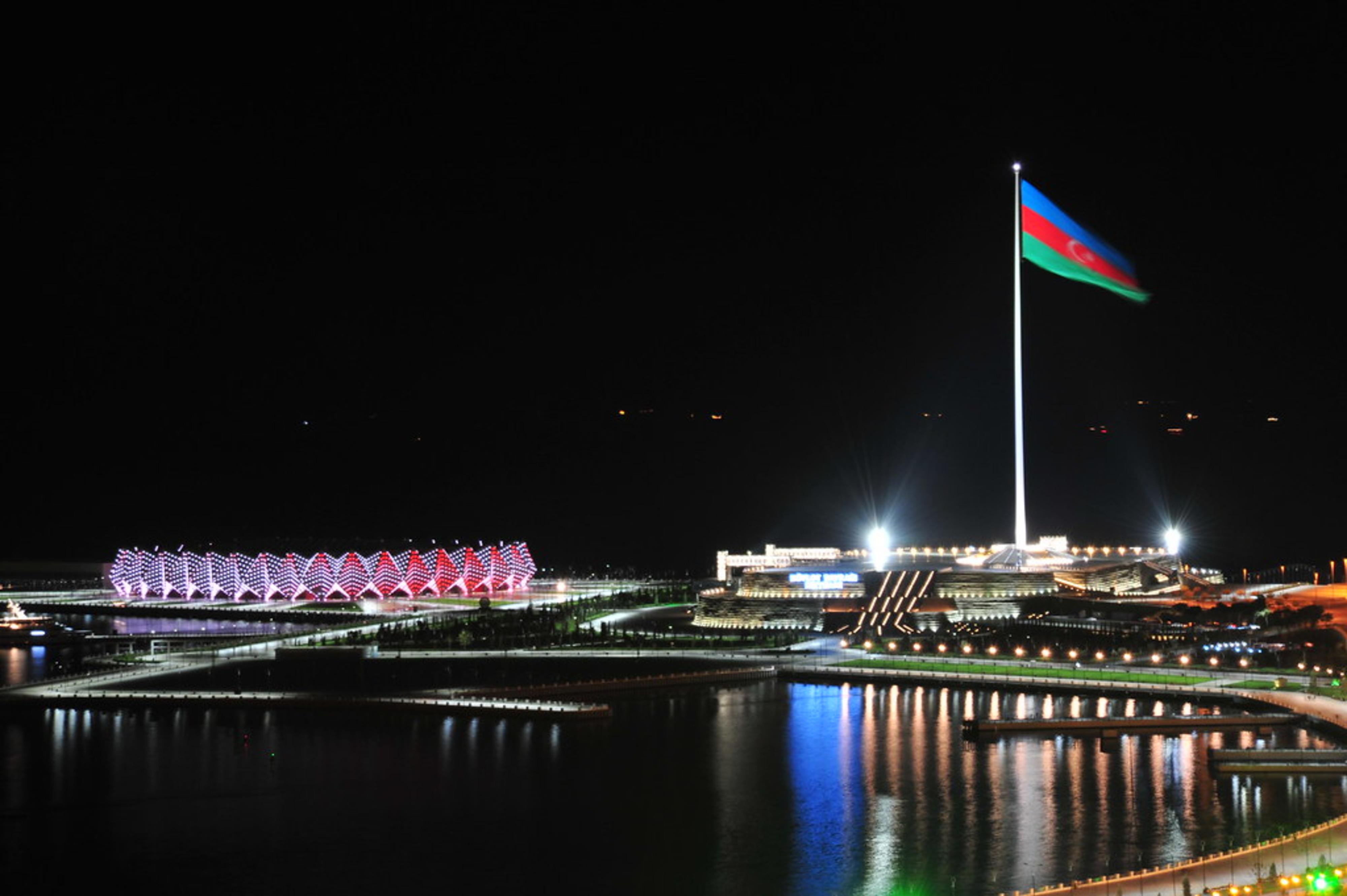 Night Lights of Baku: Guided Tour 3