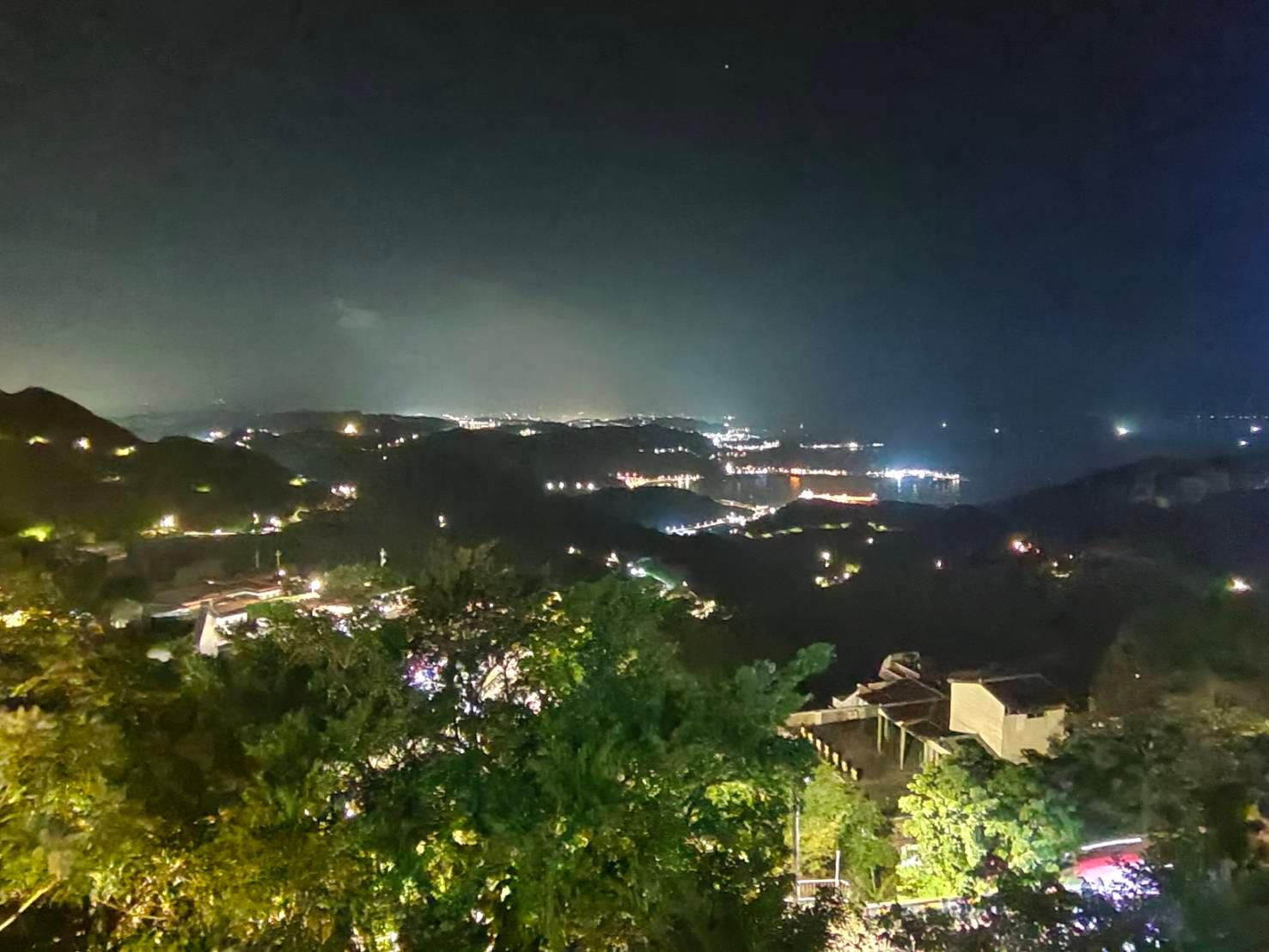 From Taipei: Jiufen & Shifen Private Day Trip with Driver 2