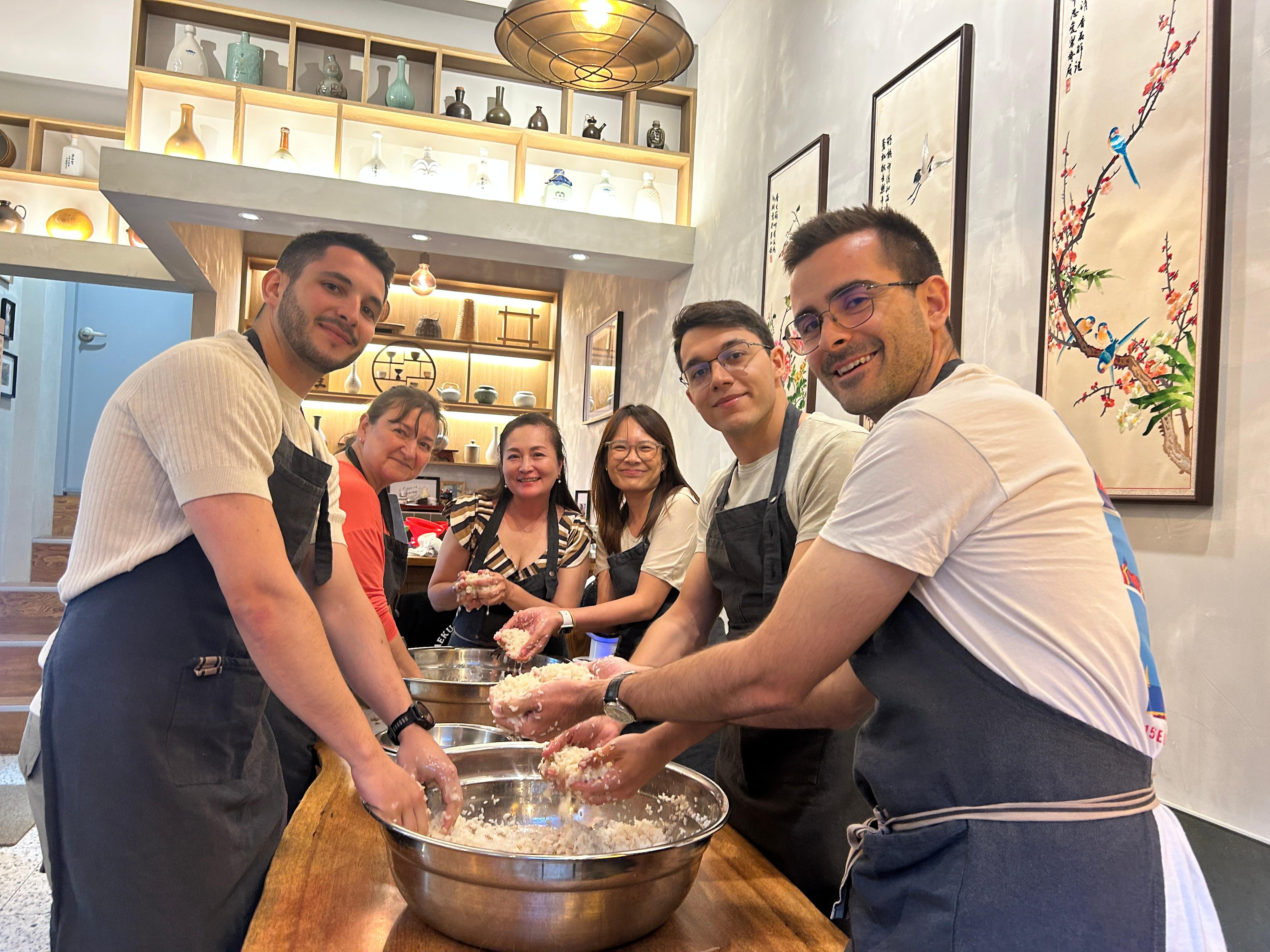 Seoul: Learn to Brew Traditional Makgeolli at a Brewery 3