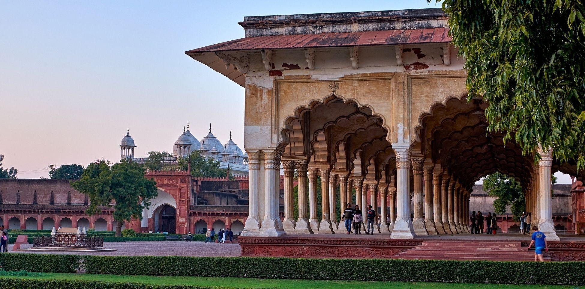 From Mumbai: Taj Mahal & Agra Fort Tour with Same-day Flight 3