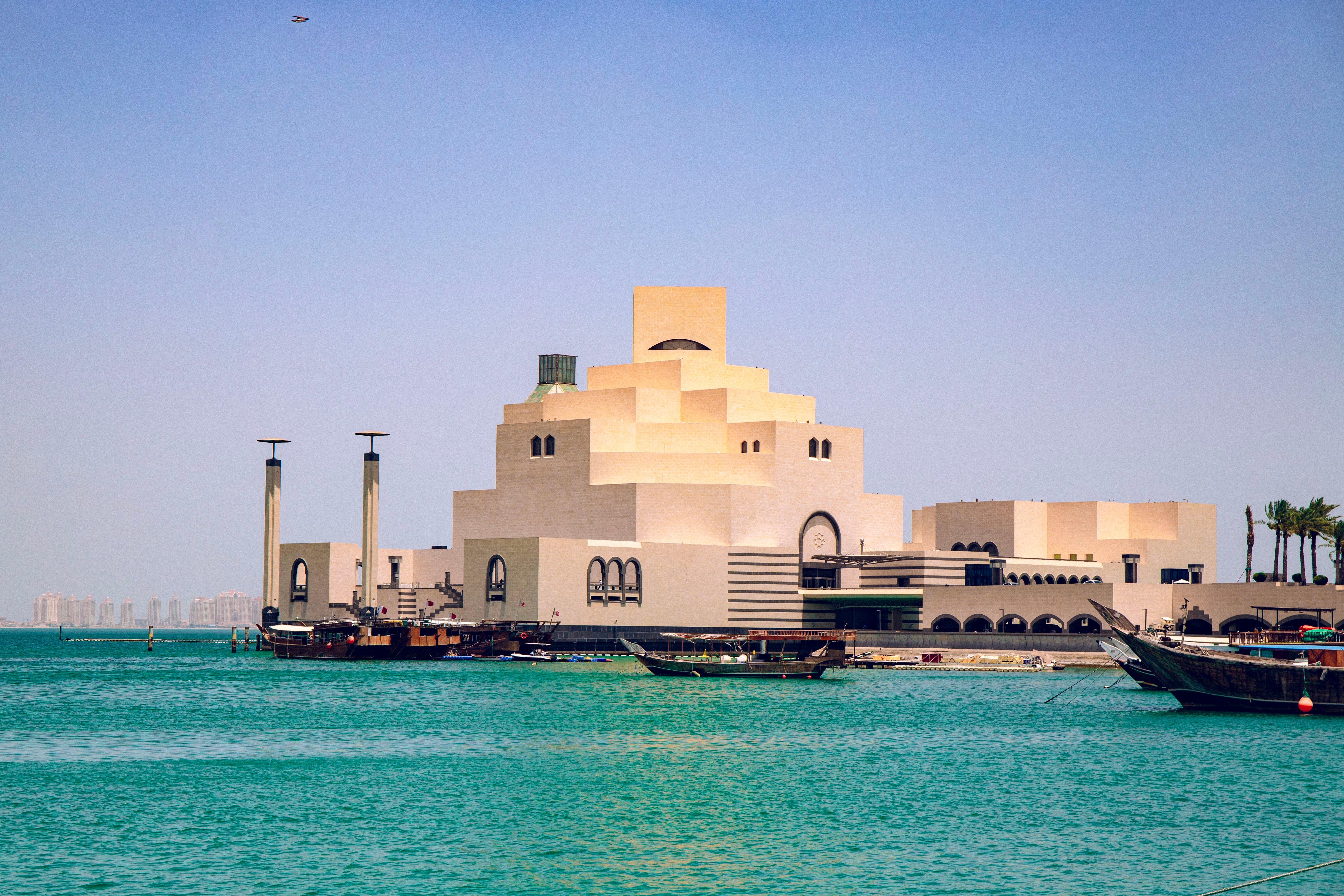 Doha: City Guided Tour with Dhow Boat Ride Private Tour