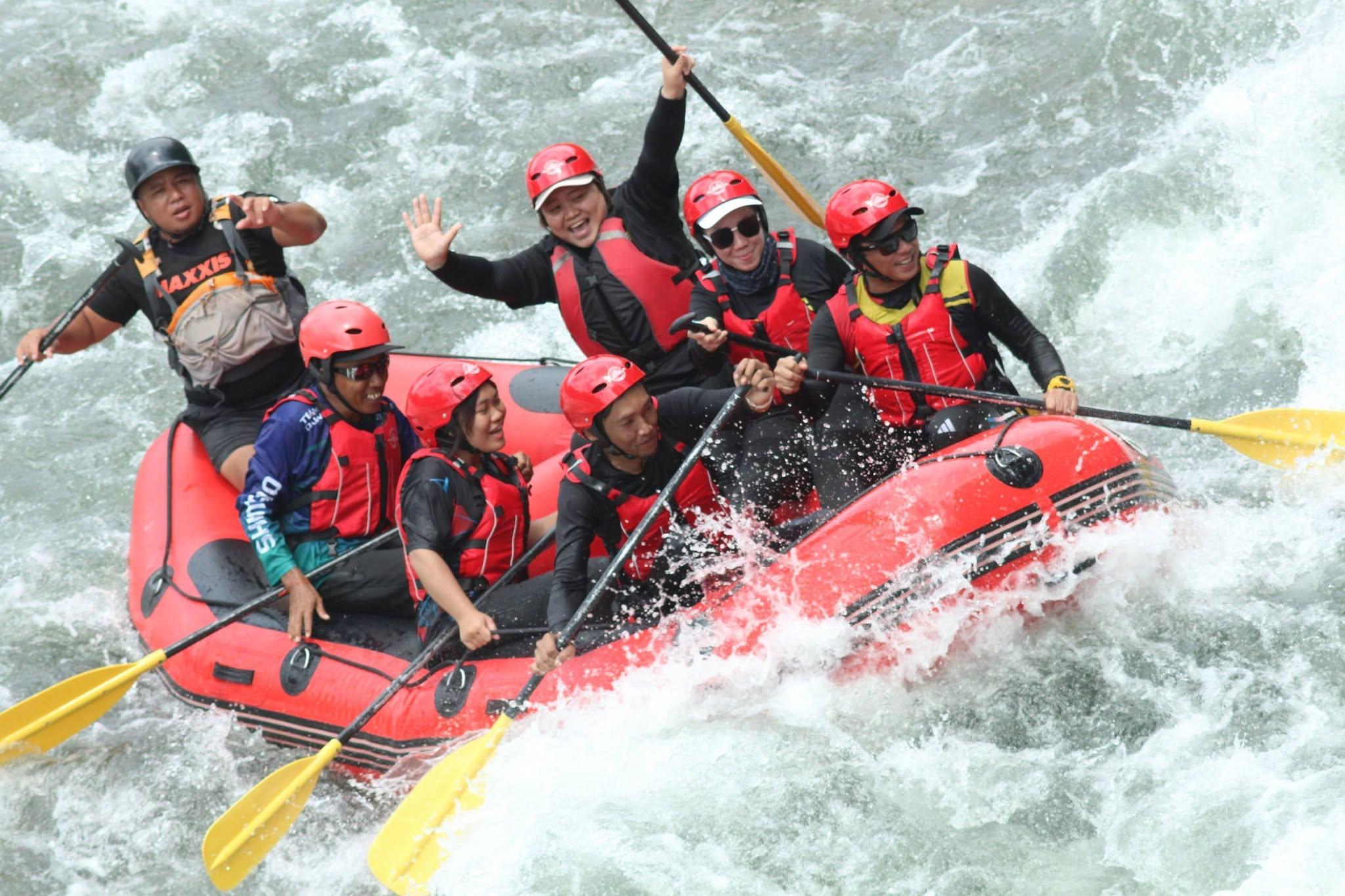 From Kota Kinabalu: Kiulu River White Water Rafting Tour