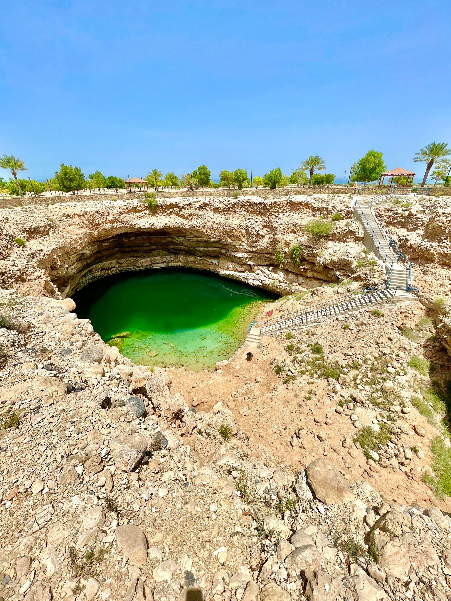 Muscat : Private trip to Wadi Shab + sinkhole 3