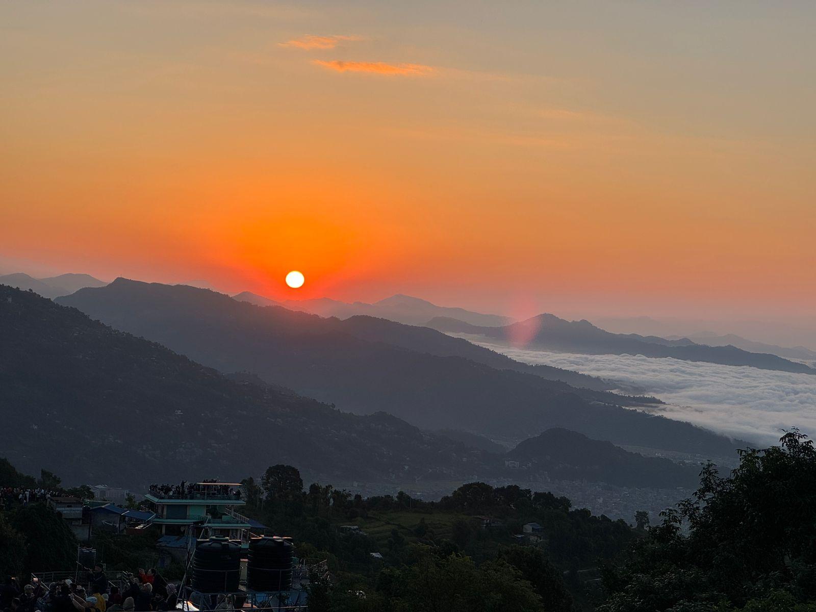 Golden Horizon: Mesmerizing Sarangkot Sunrise Experience" 2