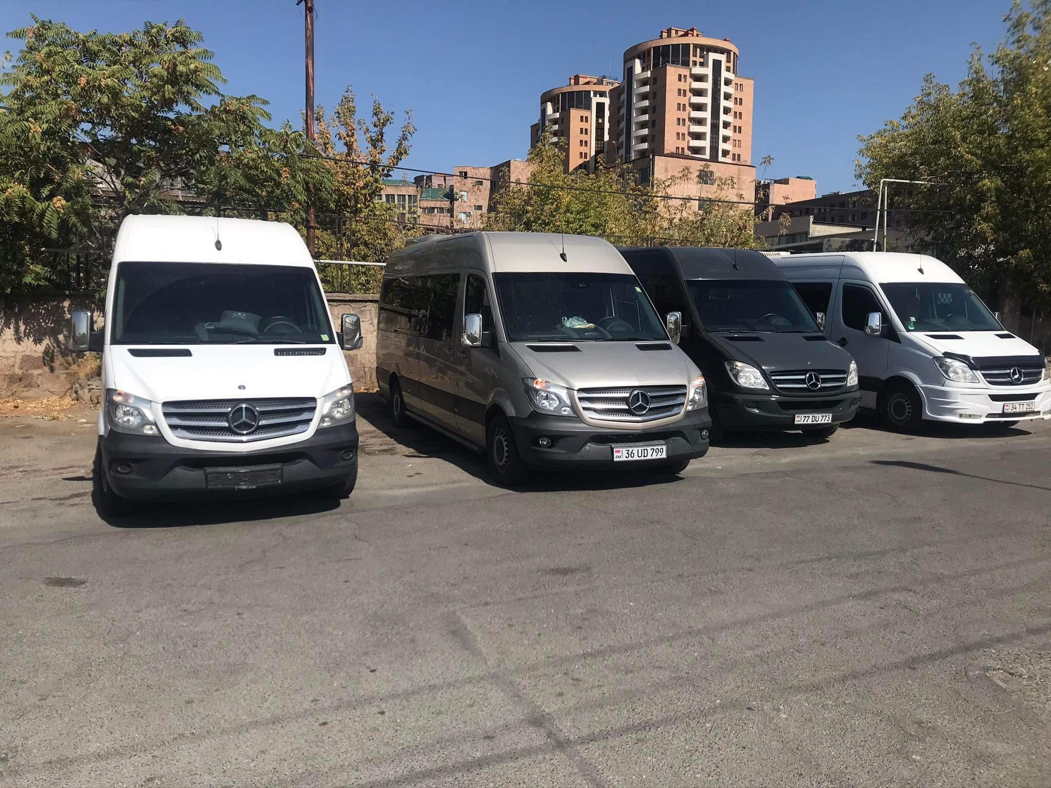 Transfer from Zvartnots airport to the hotel in Yerevan 3